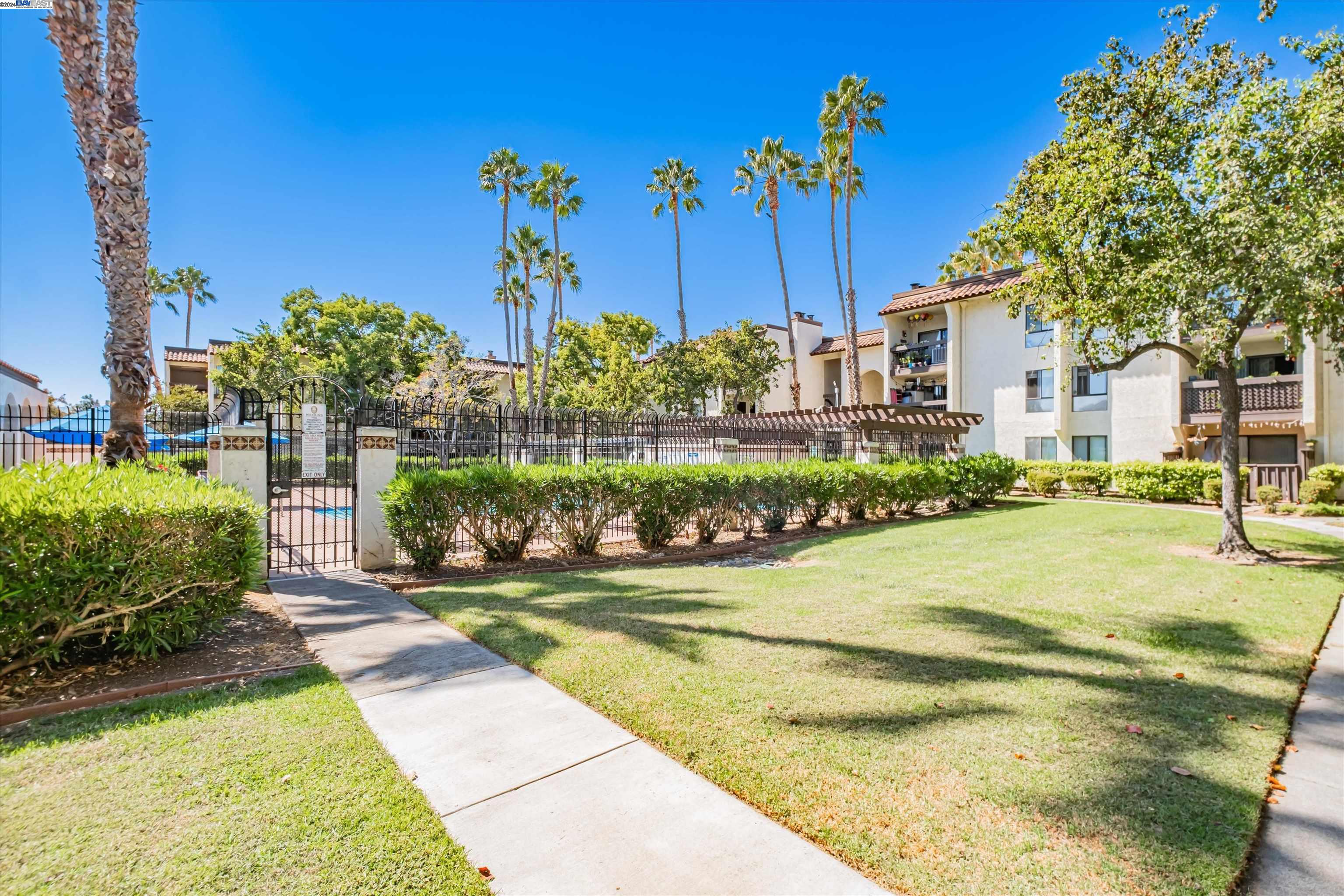 39865 Cedar Blvd # 143