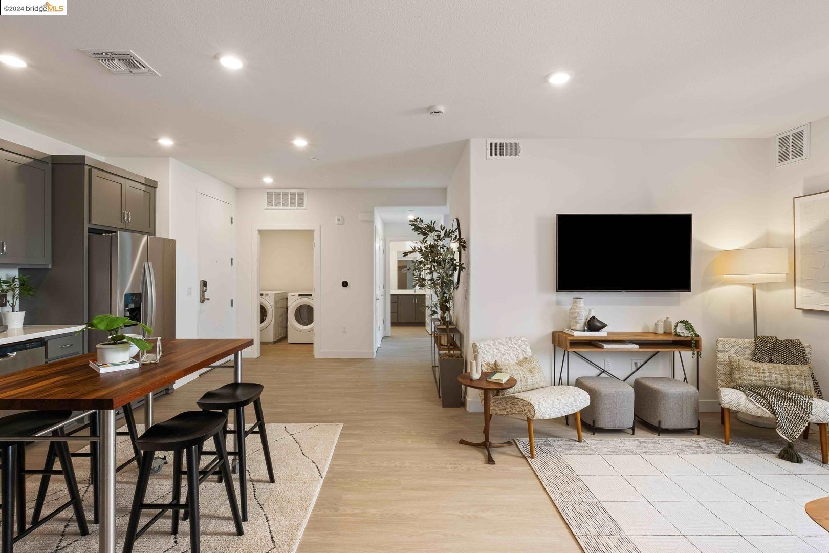 501 Somi CT # 407, Hayward Unit: 407