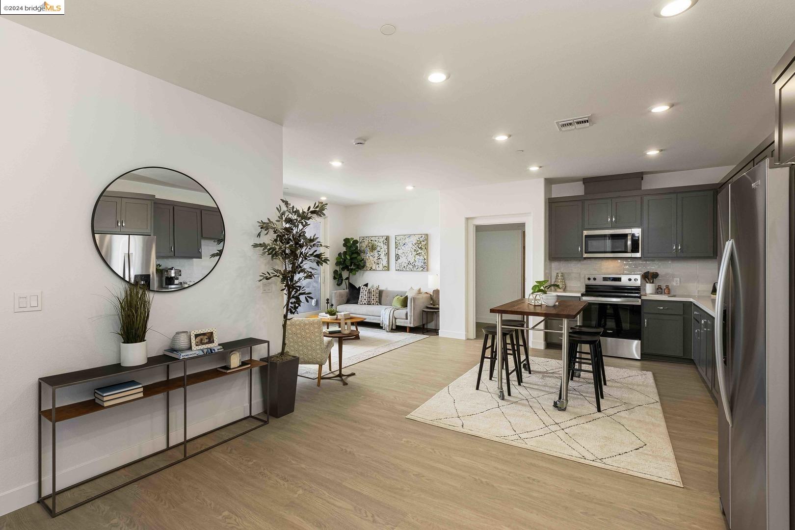 501 Somi CT # 407, Hayward Unit: 407