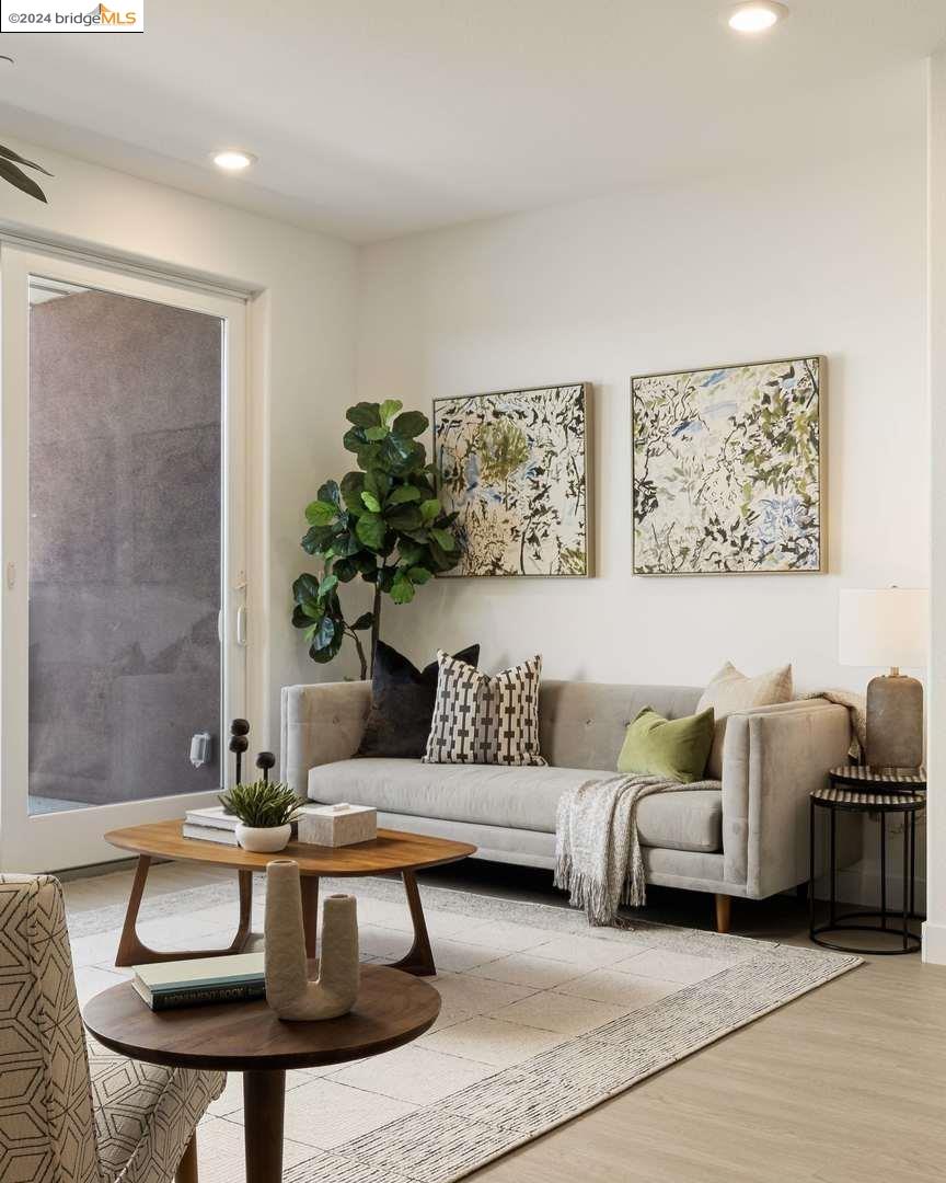 501 Somi CT # 407, Hayward Unit: 407