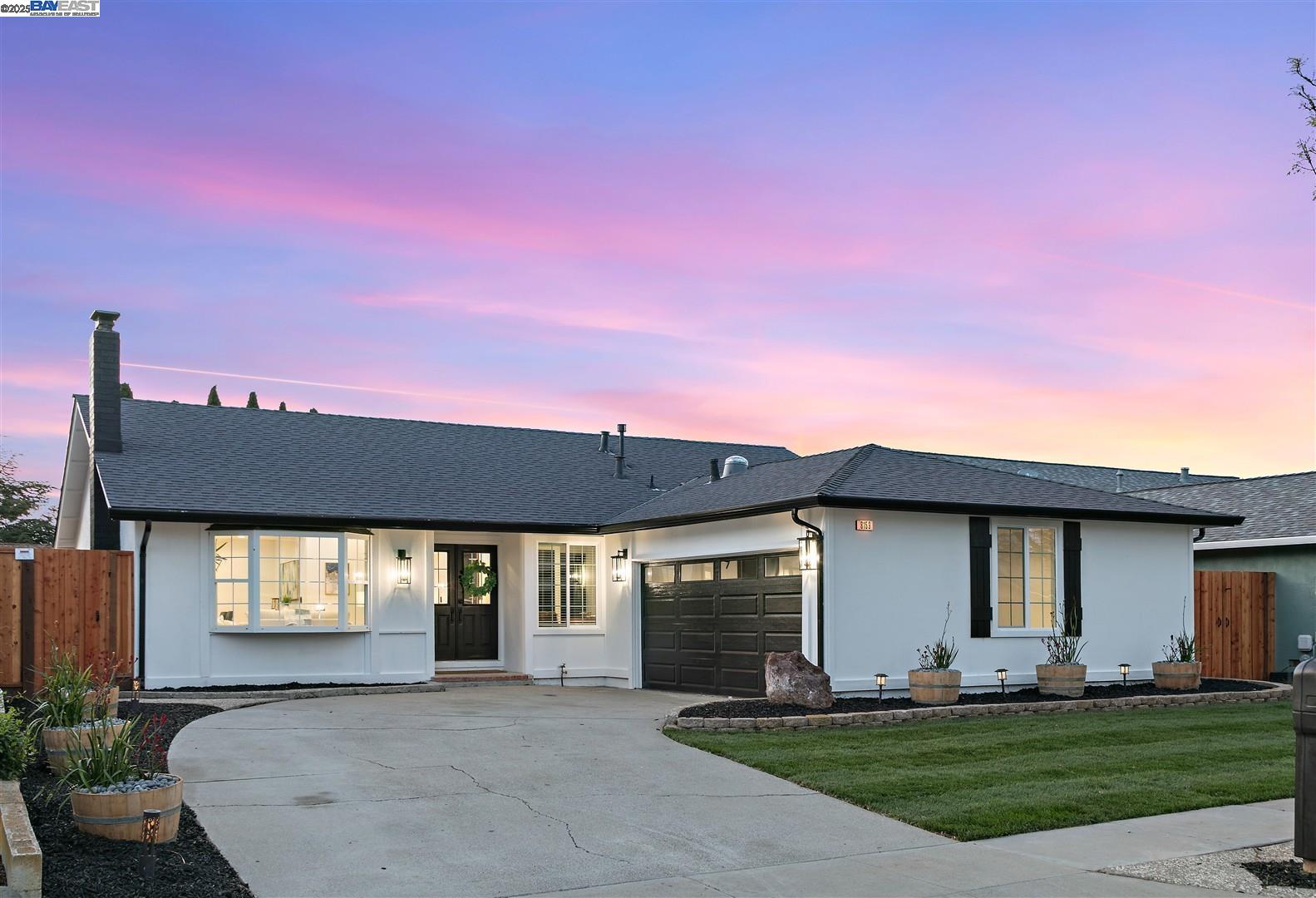 8159 Peachtree Avenue, Newark