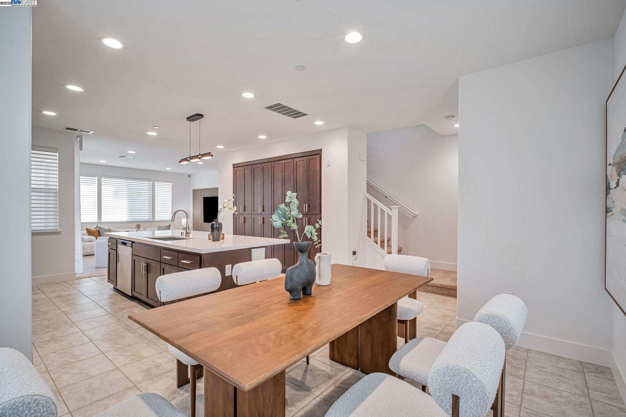 122 Notion Way, Hayward