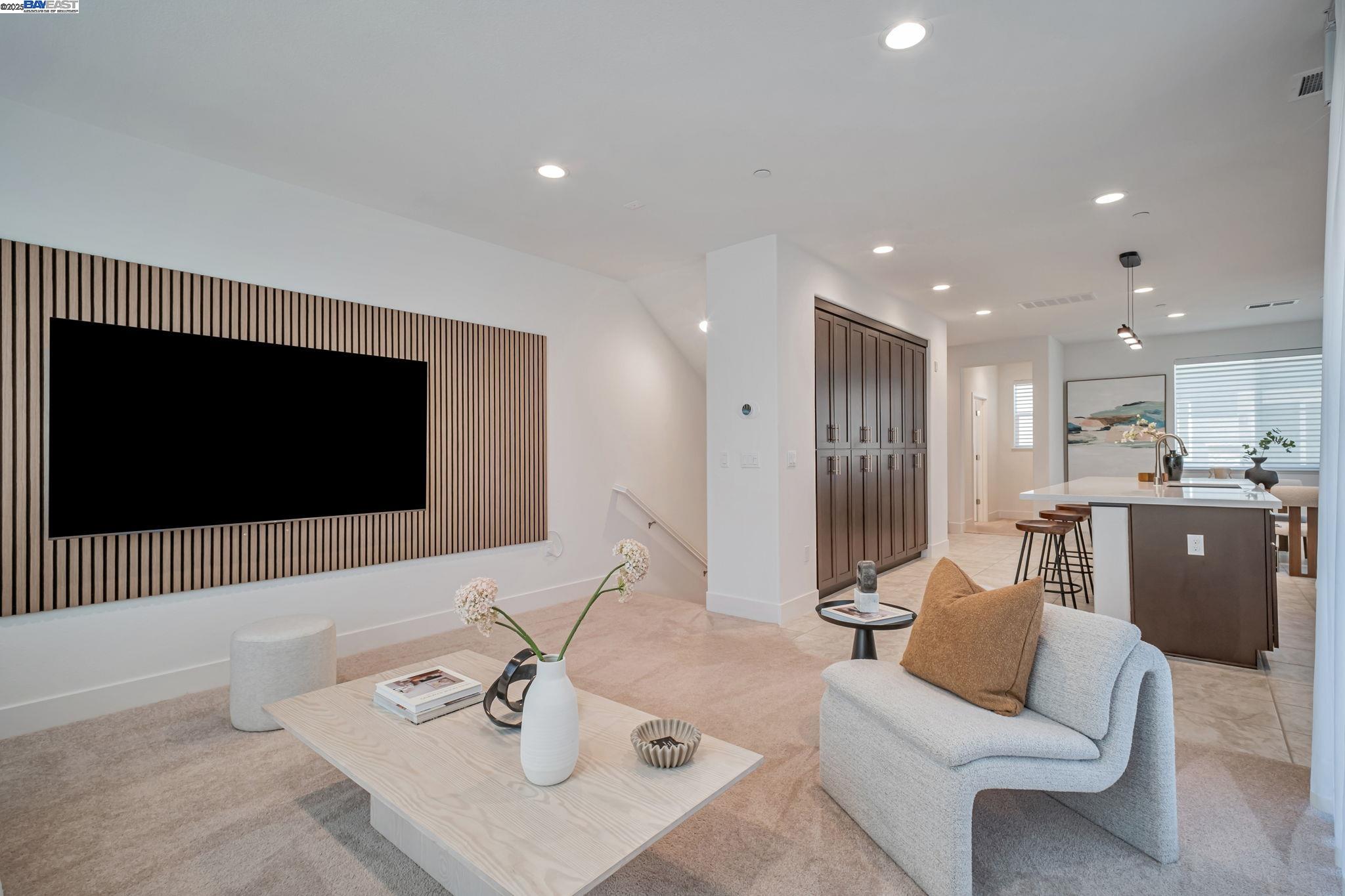 122 Notion Way, Hayward