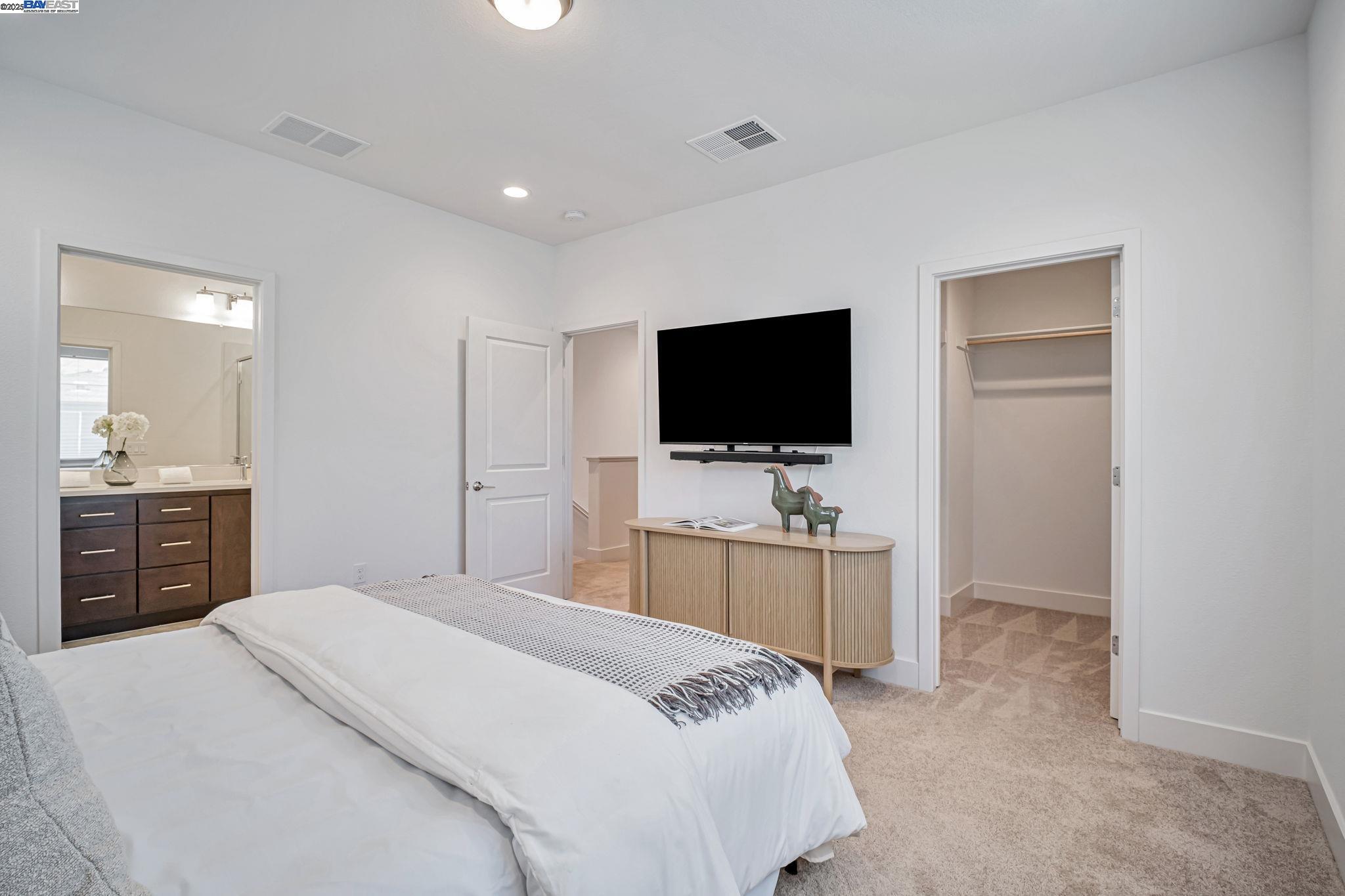 122 Notion Way, Hayward