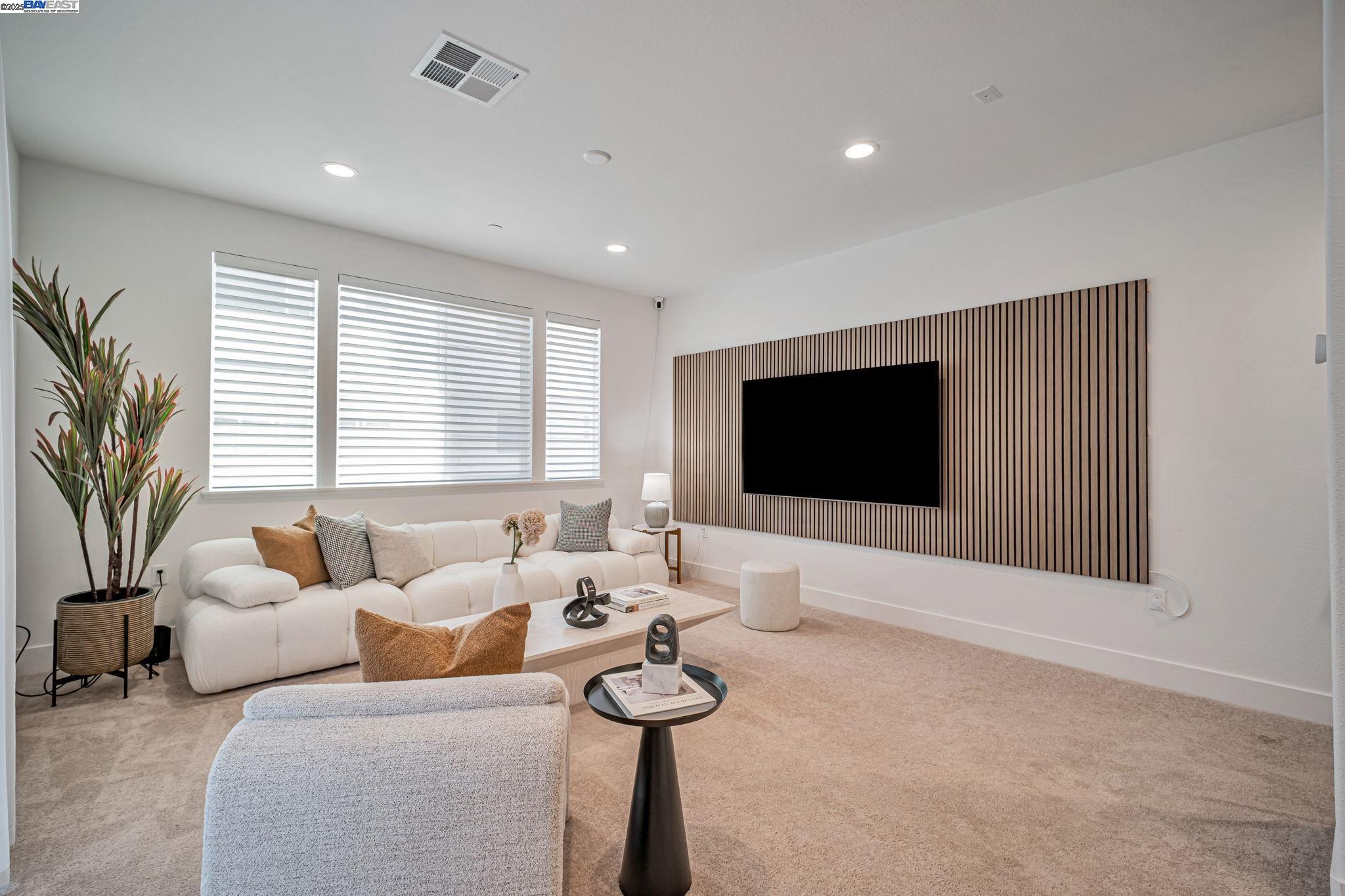 122 Notion Way, Hayward