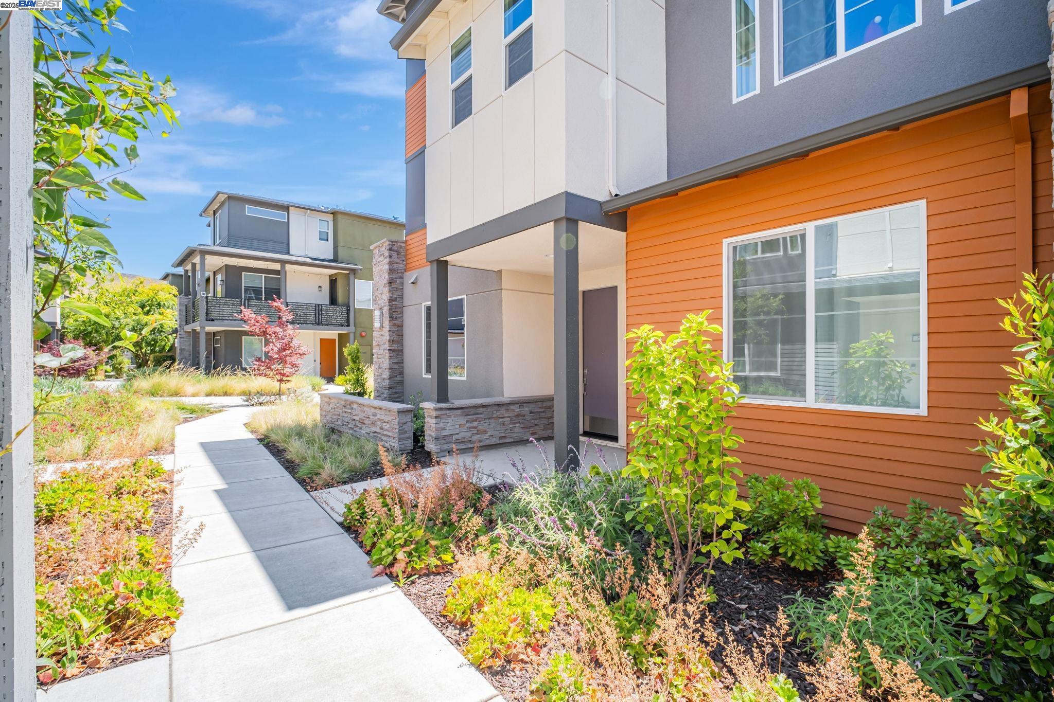 122 Notion Way, Hayward