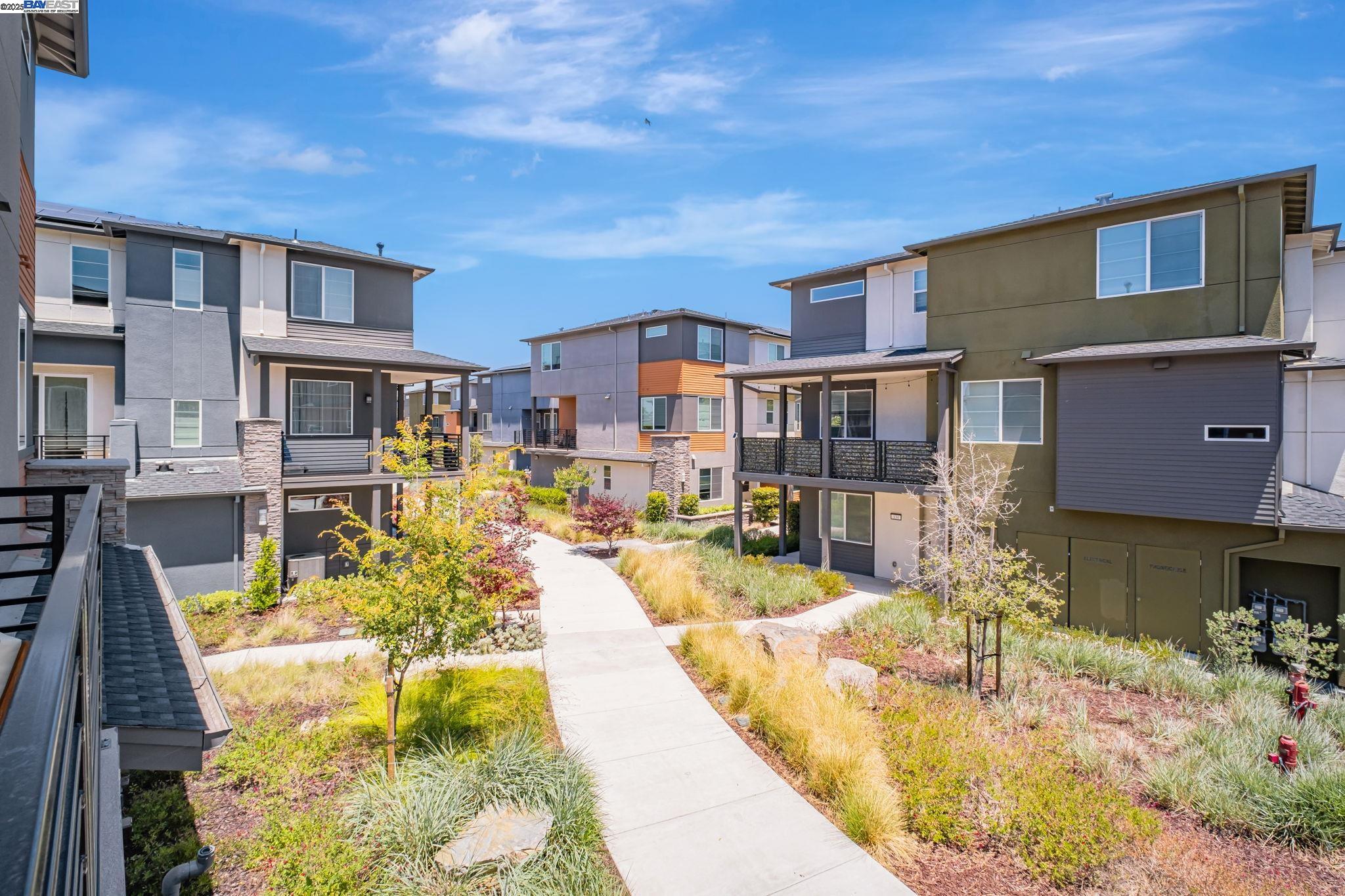 122 Notion Way, Hayward