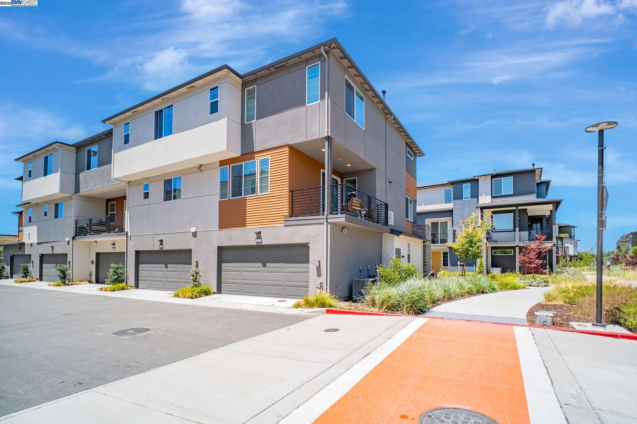 122 Notion Way, Hayward