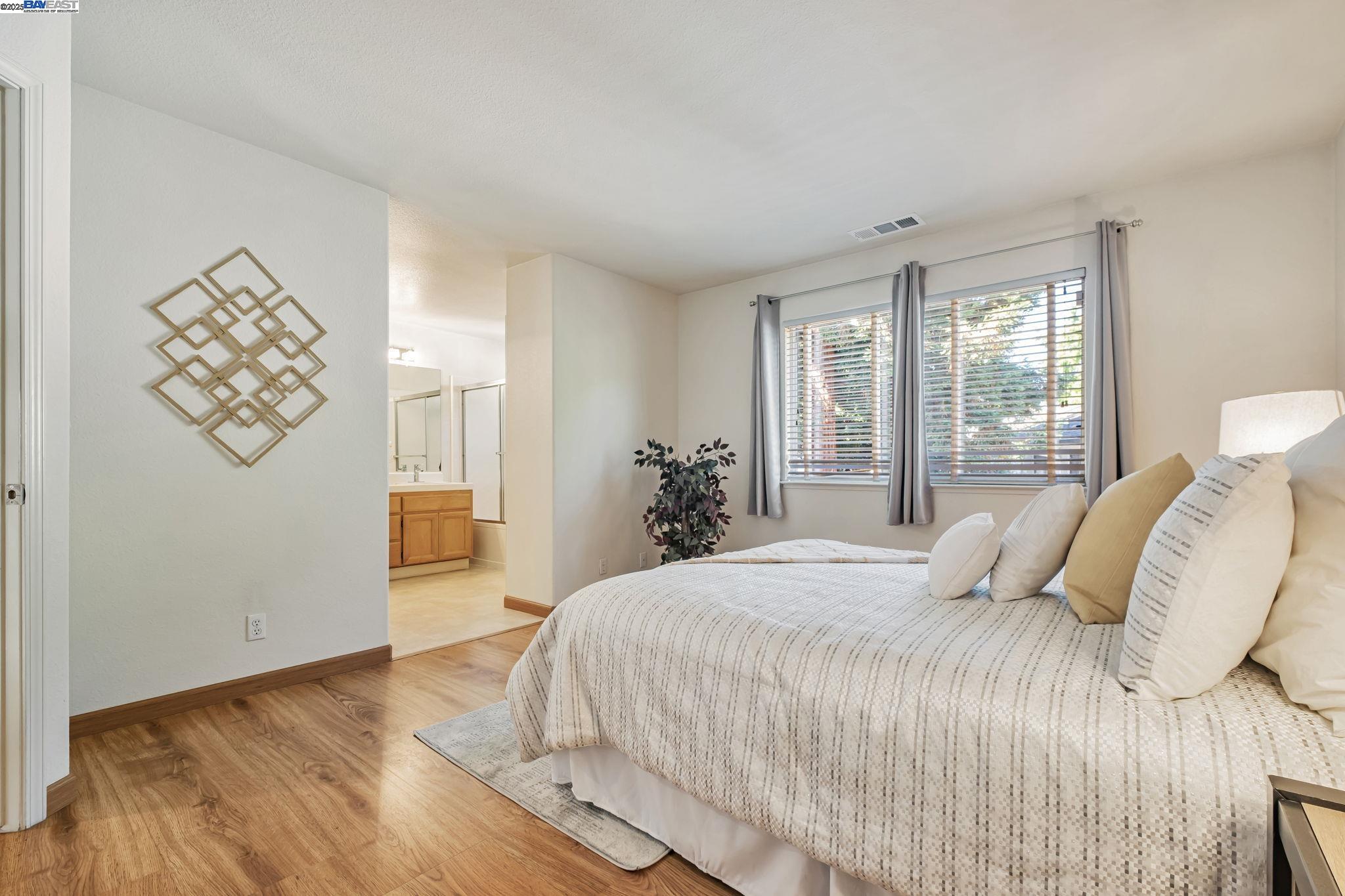 3840 Springfield Cmn