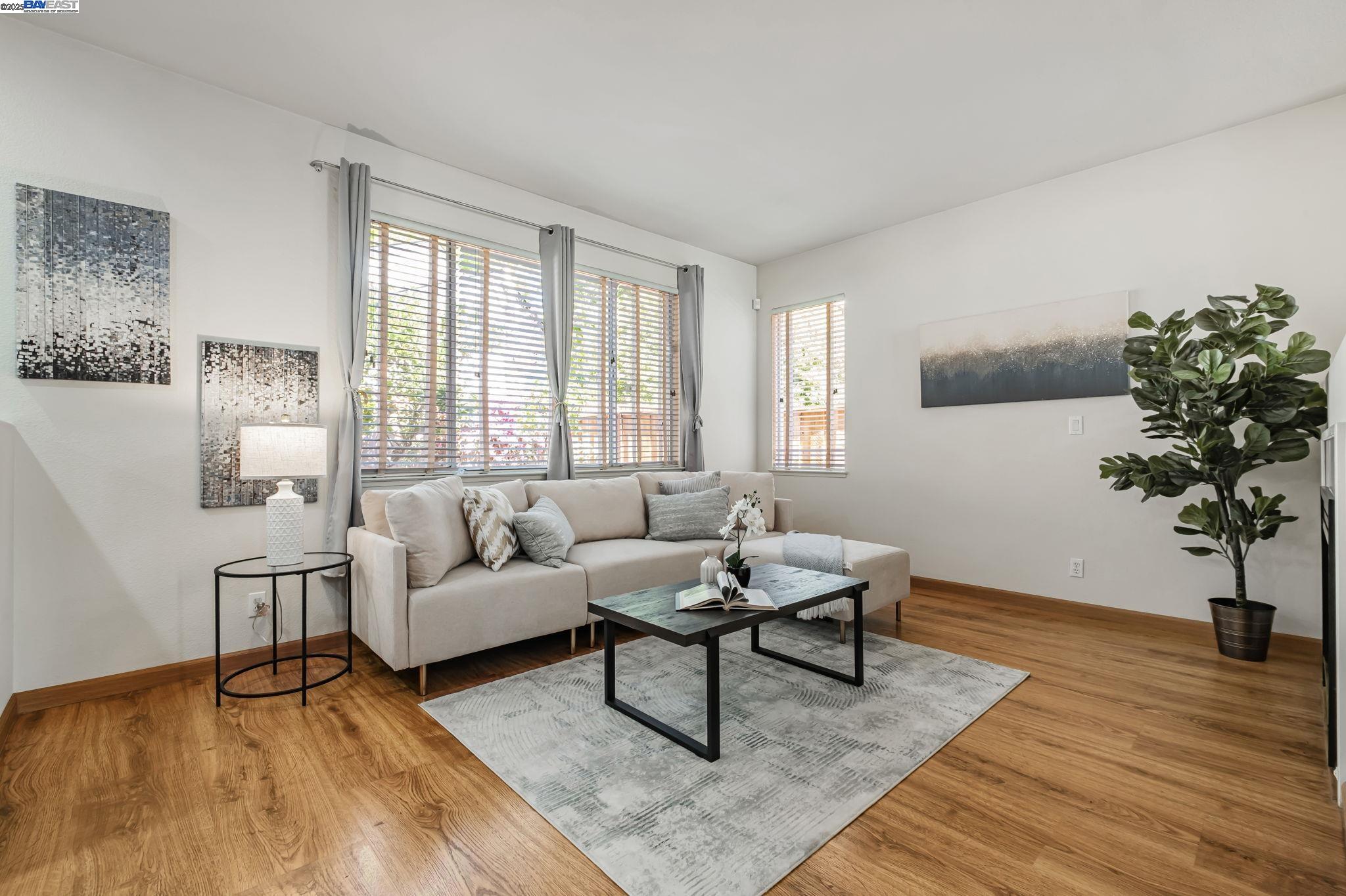 3840 Springfield Cmn