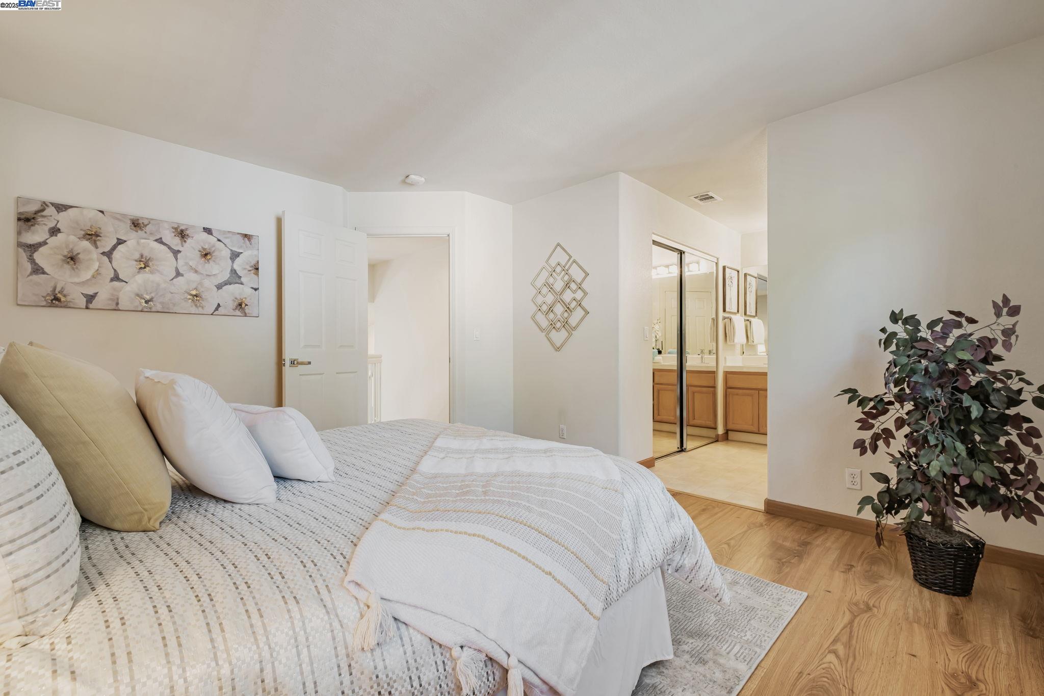 3840 Springfield Cmn