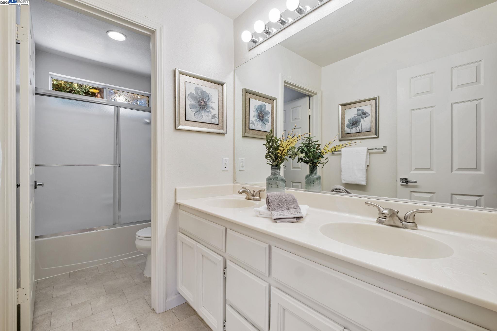 3840 Springfield Cmn