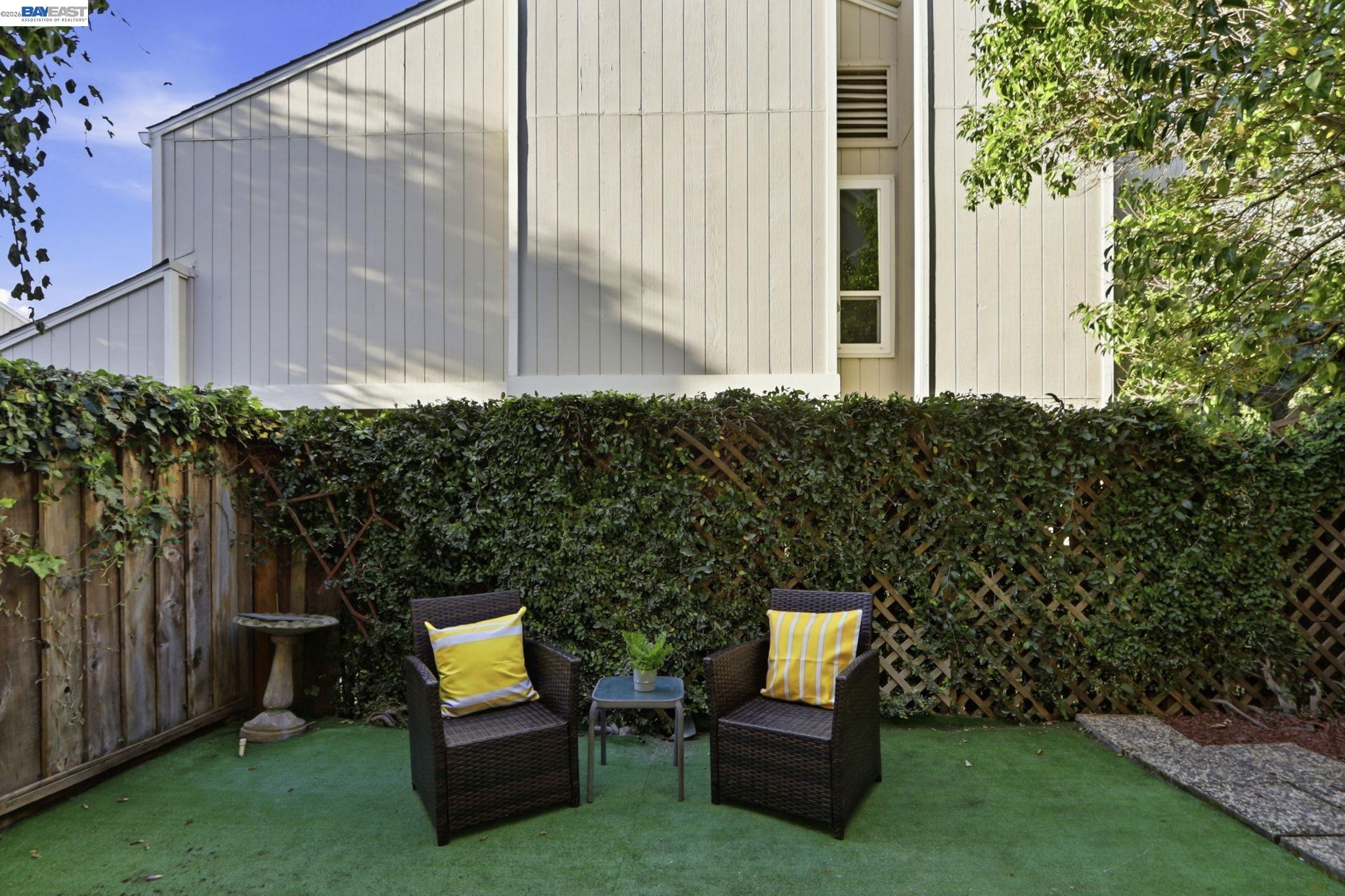 377 S Bernardo Ave