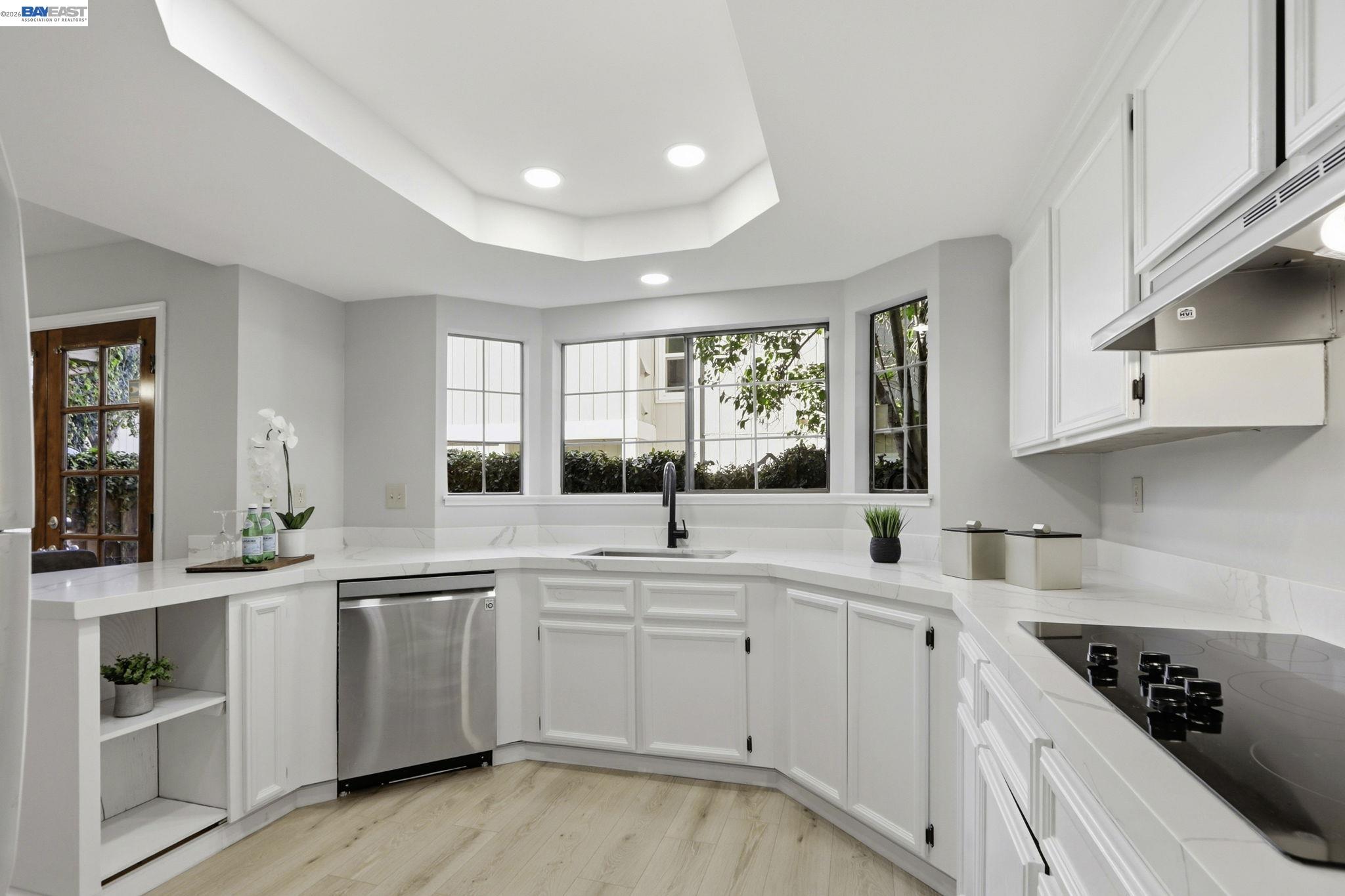 377 S Bernardo Ave