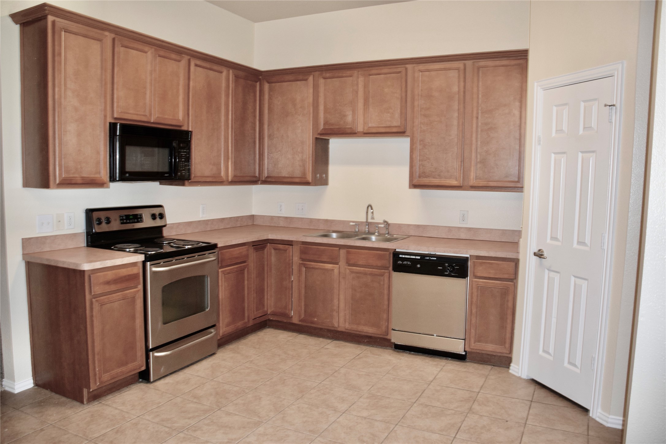 1313 Camden Yard Drive