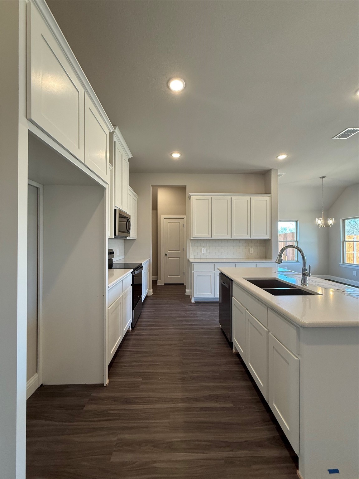 9948 County Road 1001