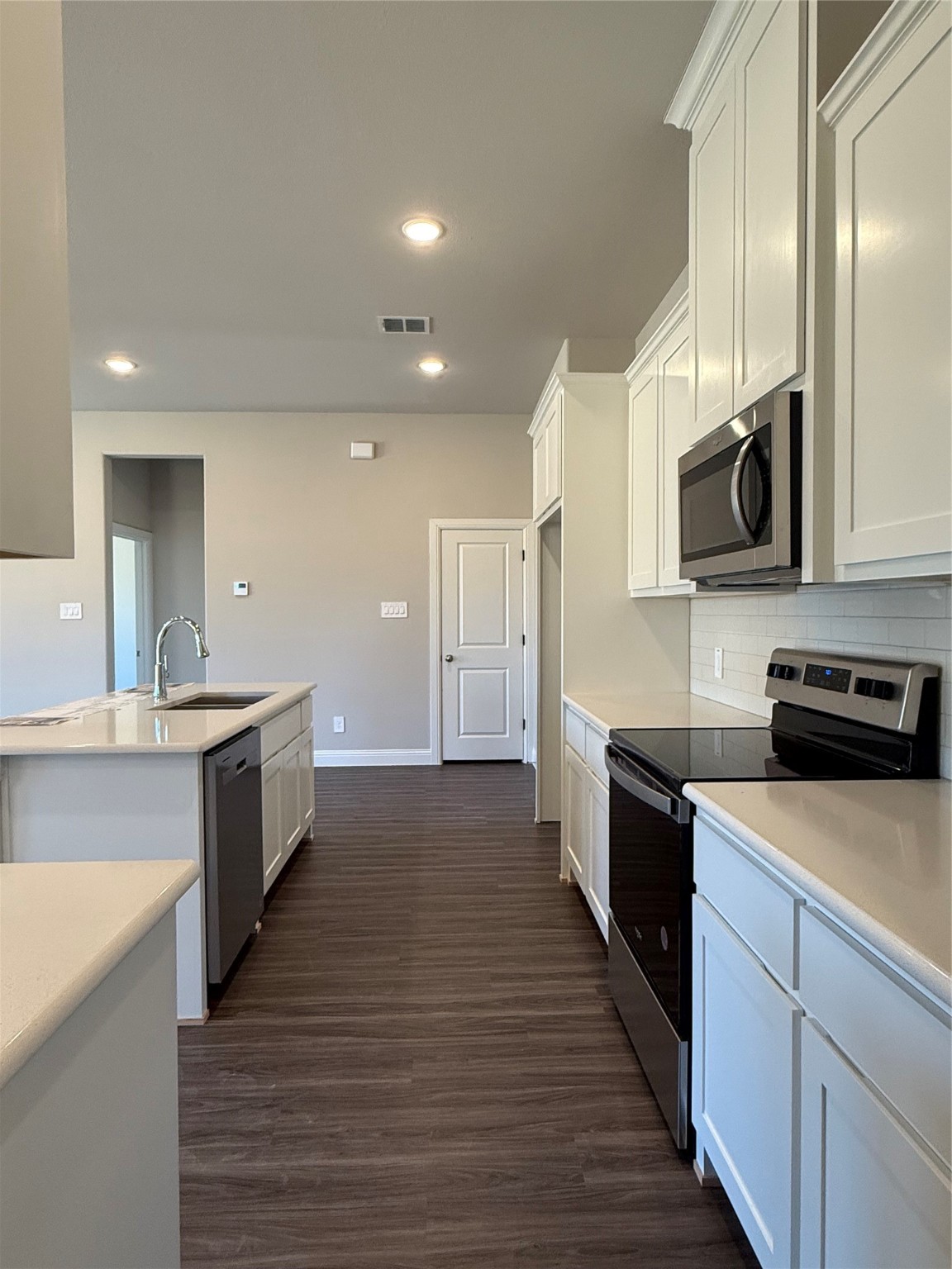 9948 County Road 1001