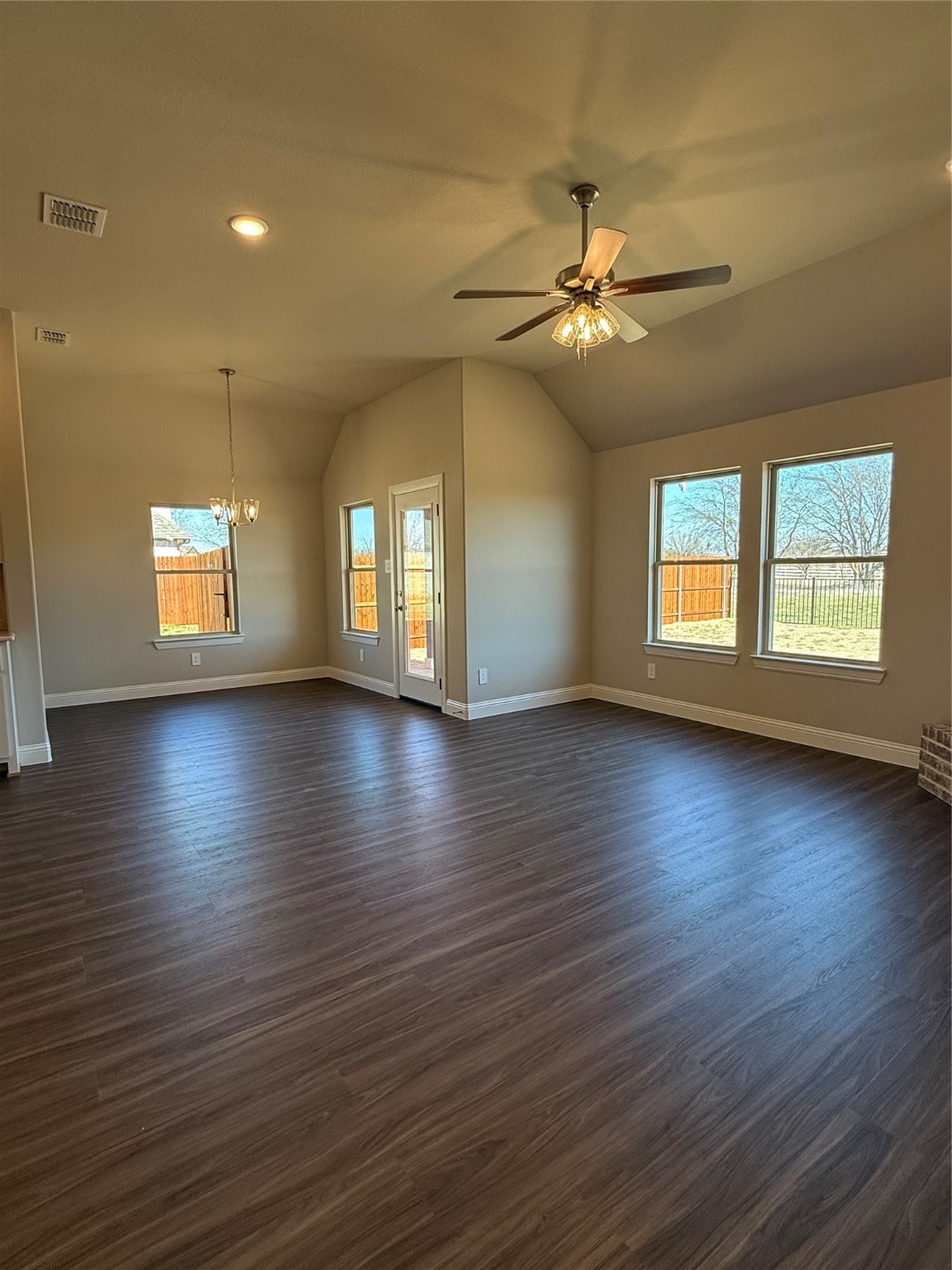 9948 County Road 1001