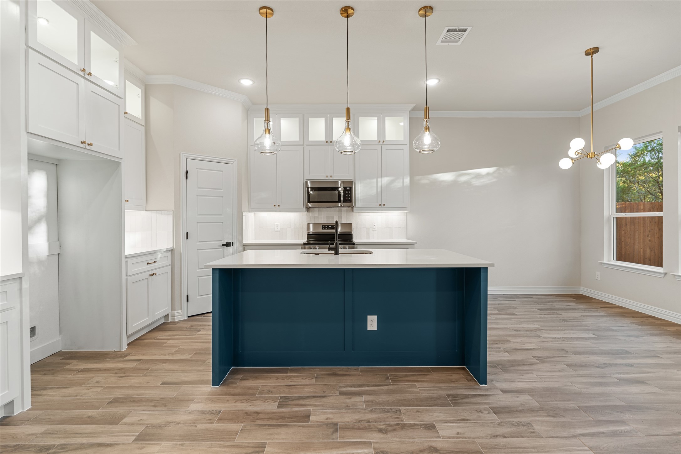 5606 San Jacinto Drive