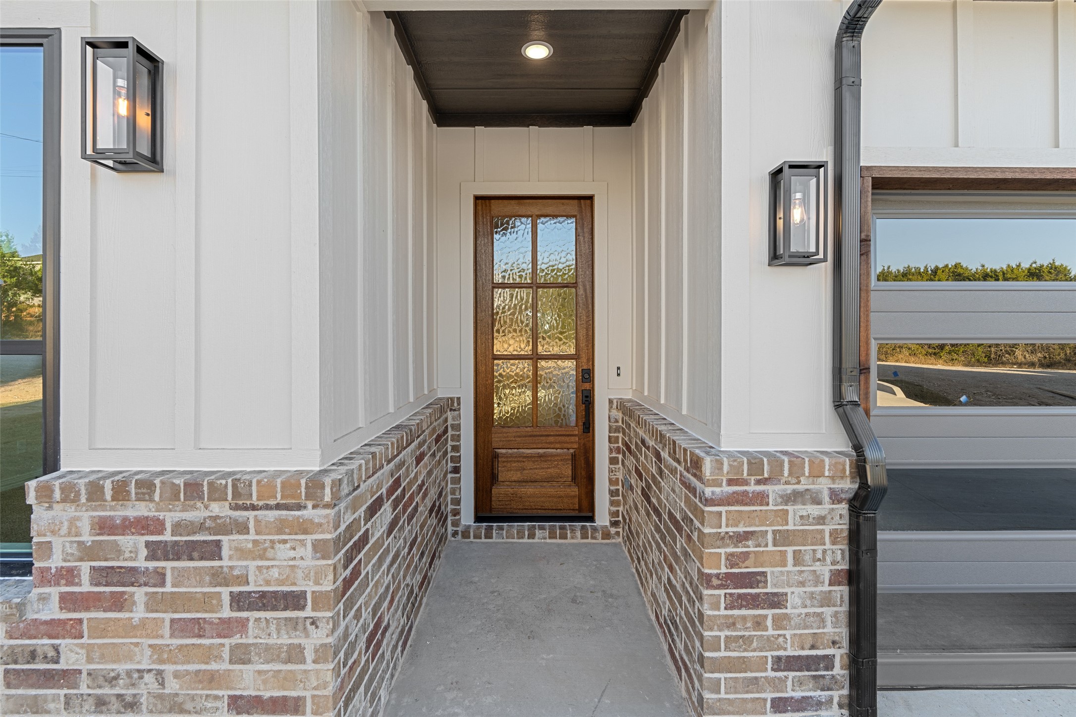 5606 San Jacinto Drive