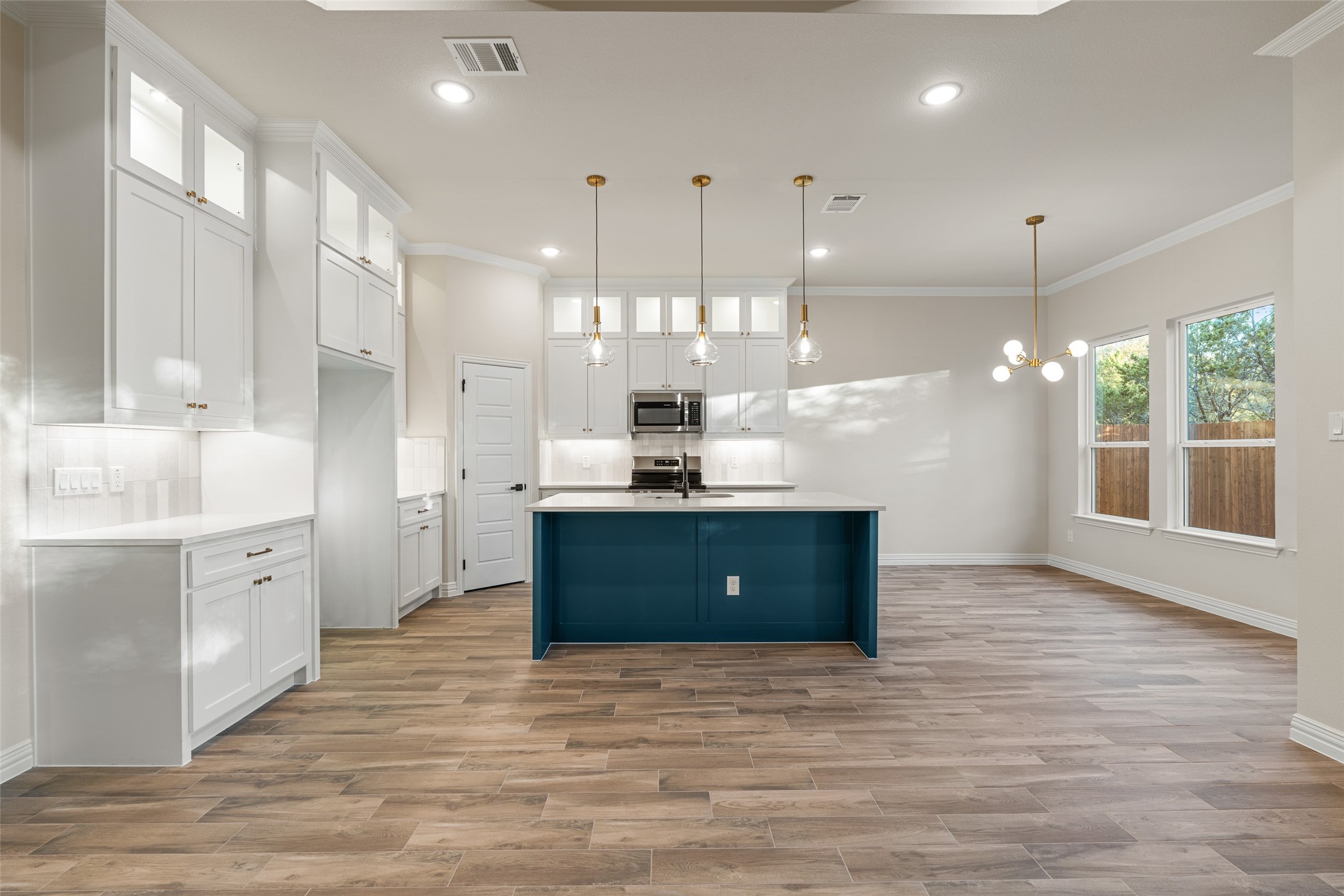 5606 San Jacinto Drive