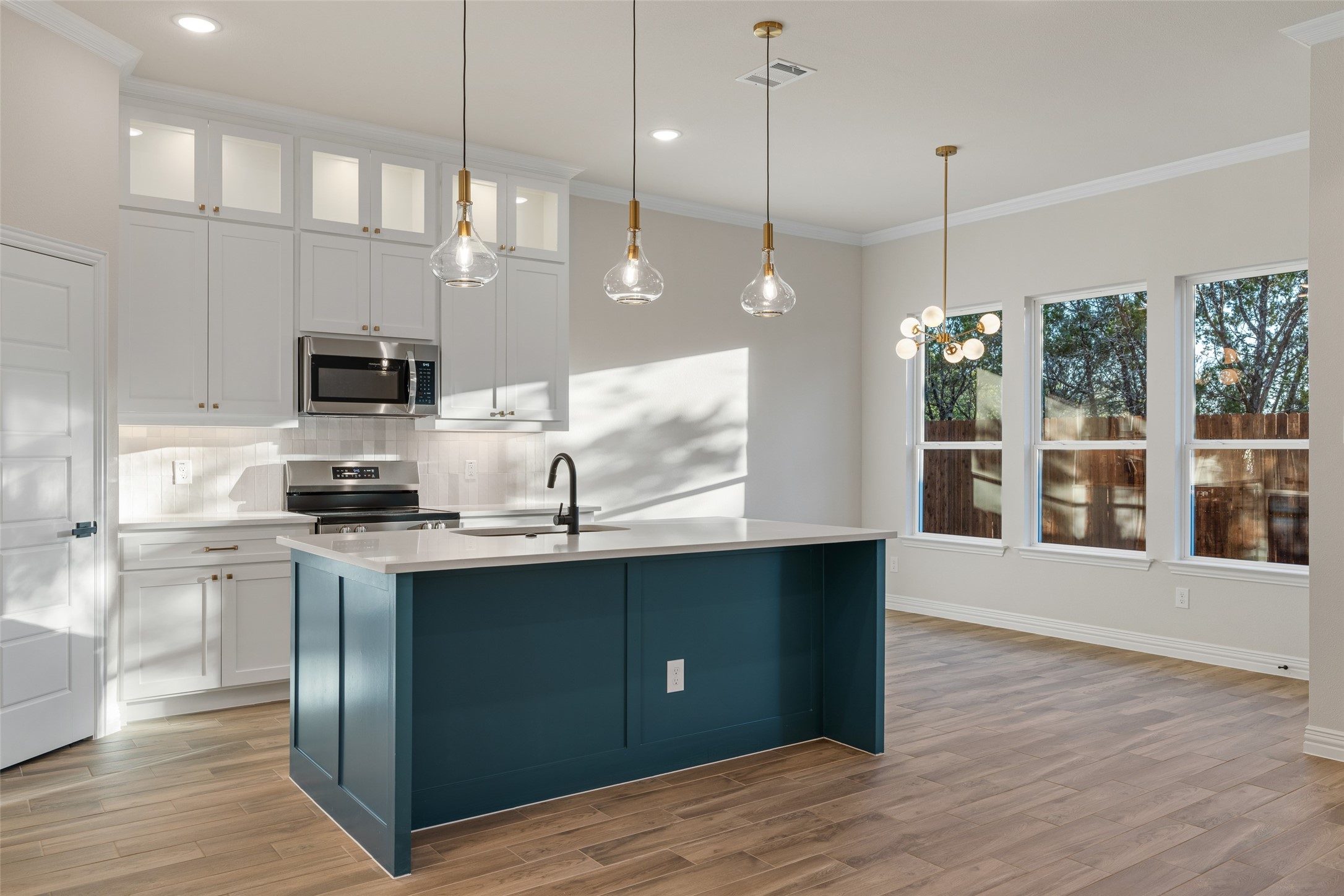 5606 San Jacinto Drive