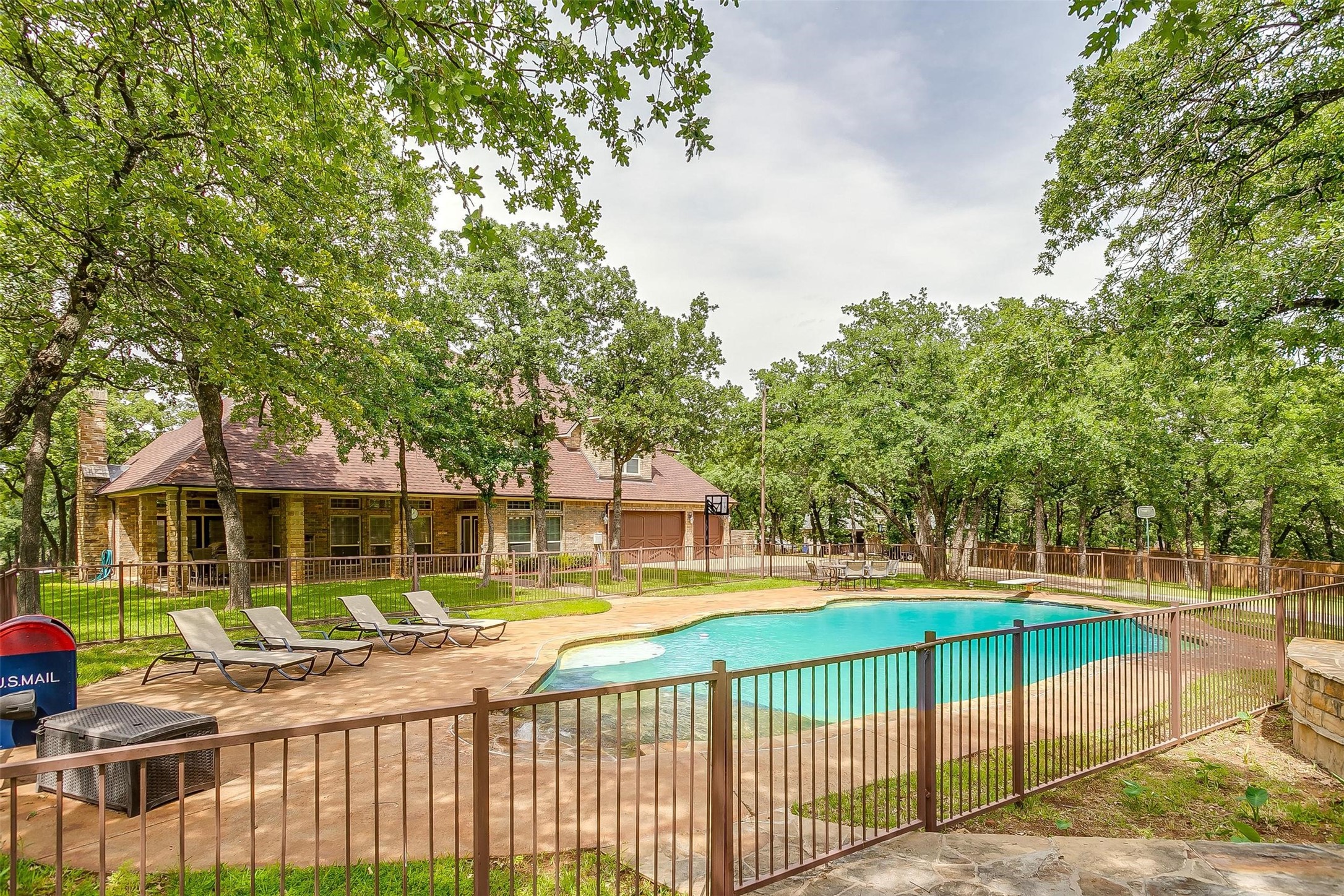 129 Country Vista Circle