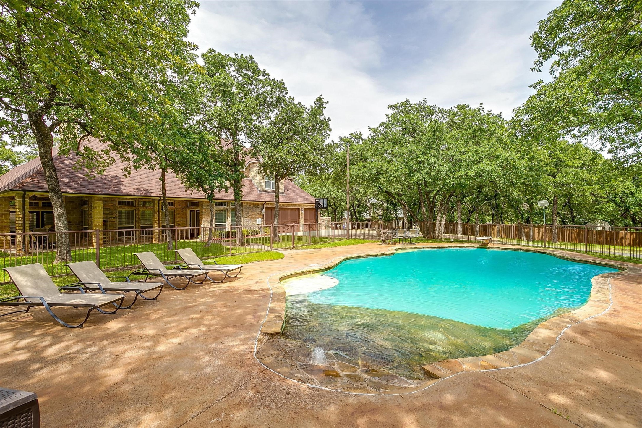 129 Country Vista Circle