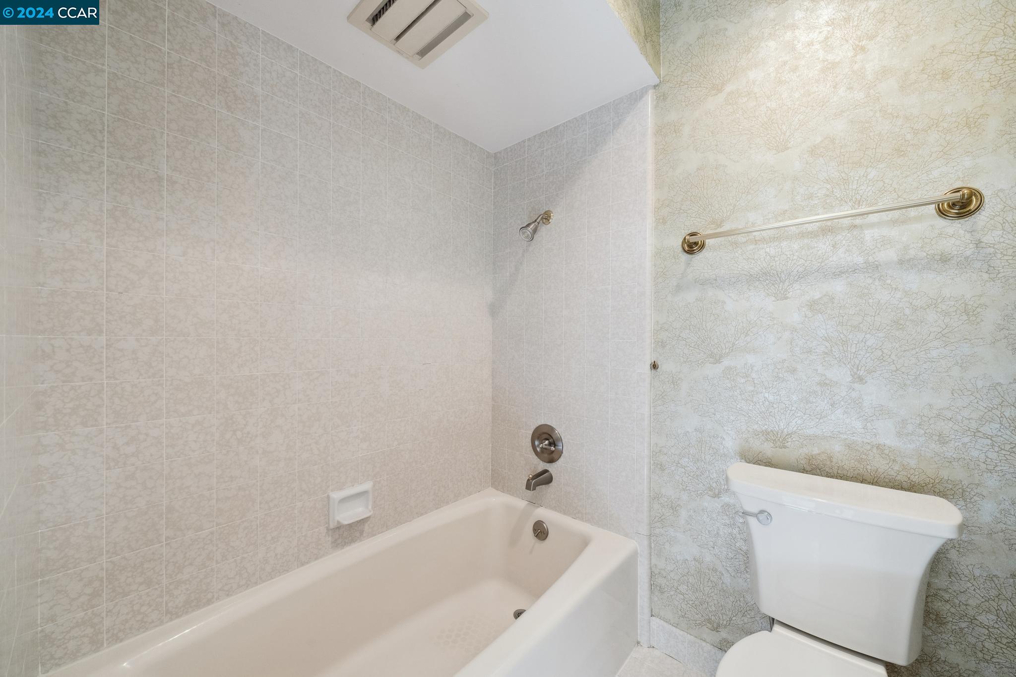 1409 Emmons Canyon Dr