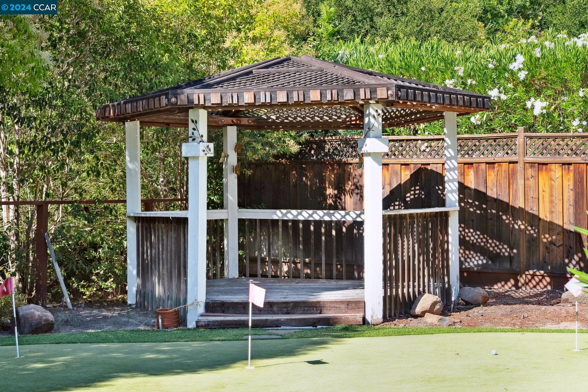 1409 Emmons Canyon Dr