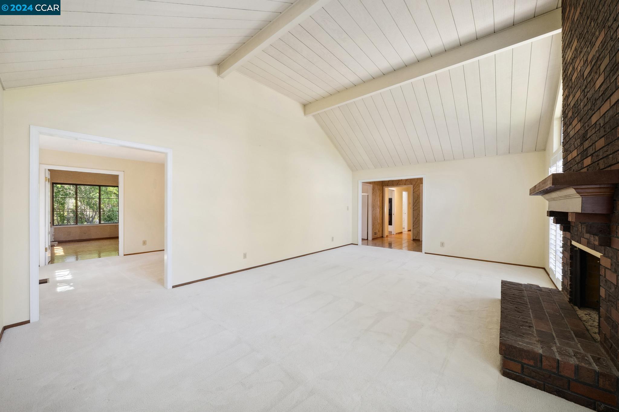 1409 Emmons Canyon Dr