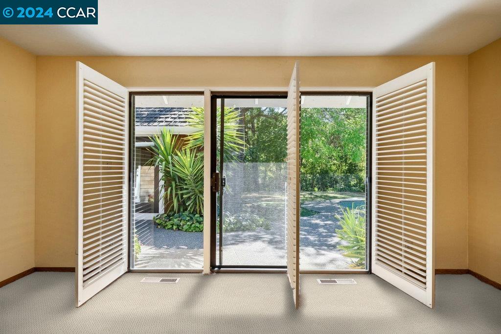 1409 Emmons Canyon Dr