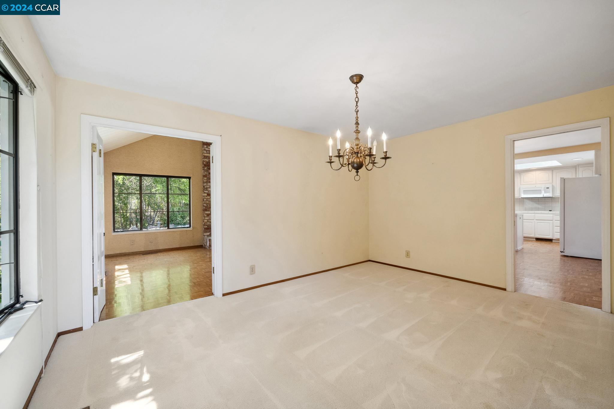 1409 Emmons Canyon Dr