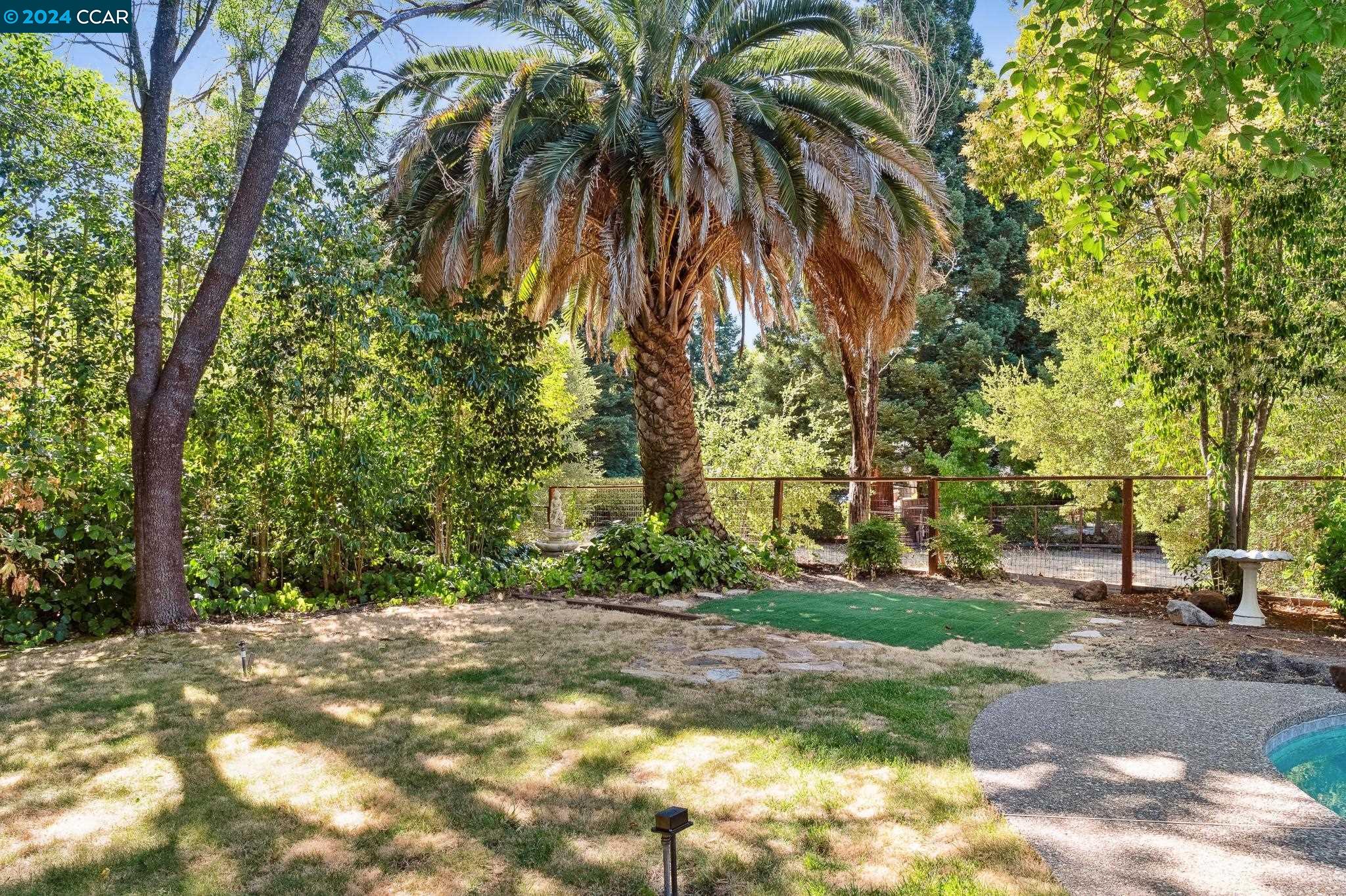 1409 Emmons Canyon Dr