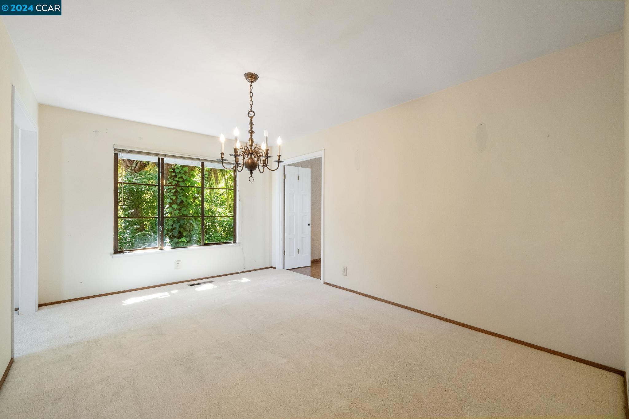 1409 Emmons Canyon Dr