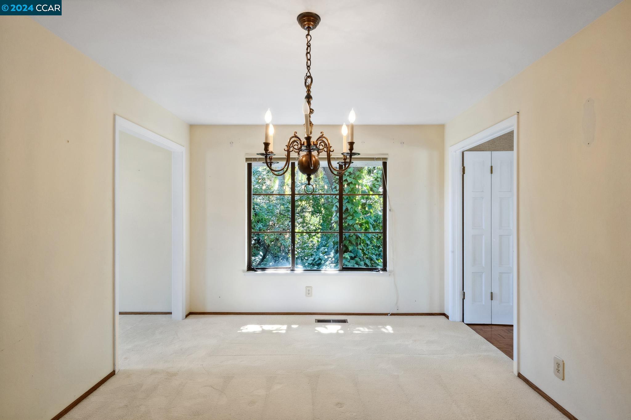 1409 Emmons Canyon Dr