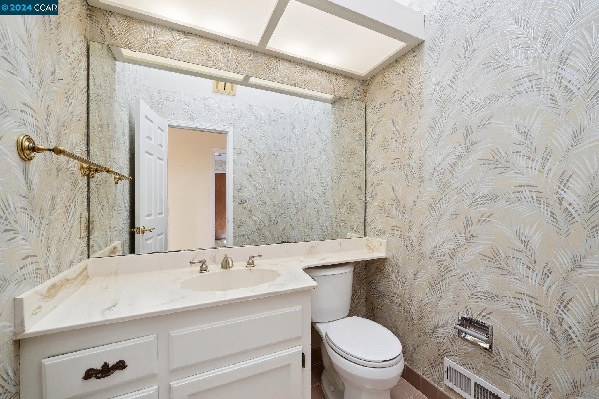 1409 Emmons Canyon Dr