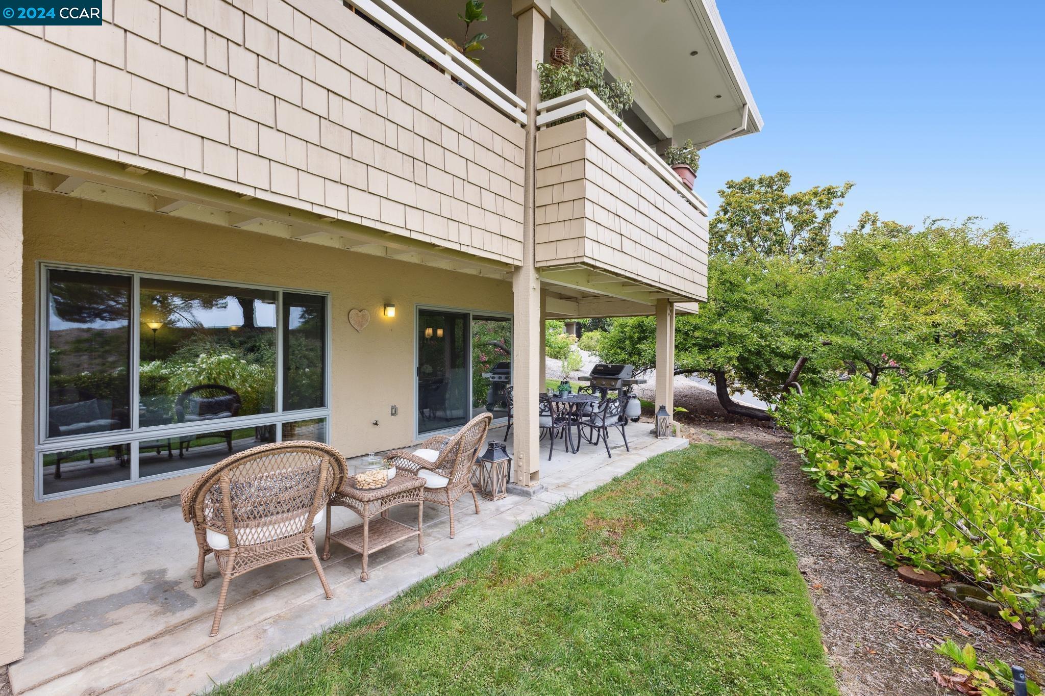 2645 Ptarmigan Dr # 2