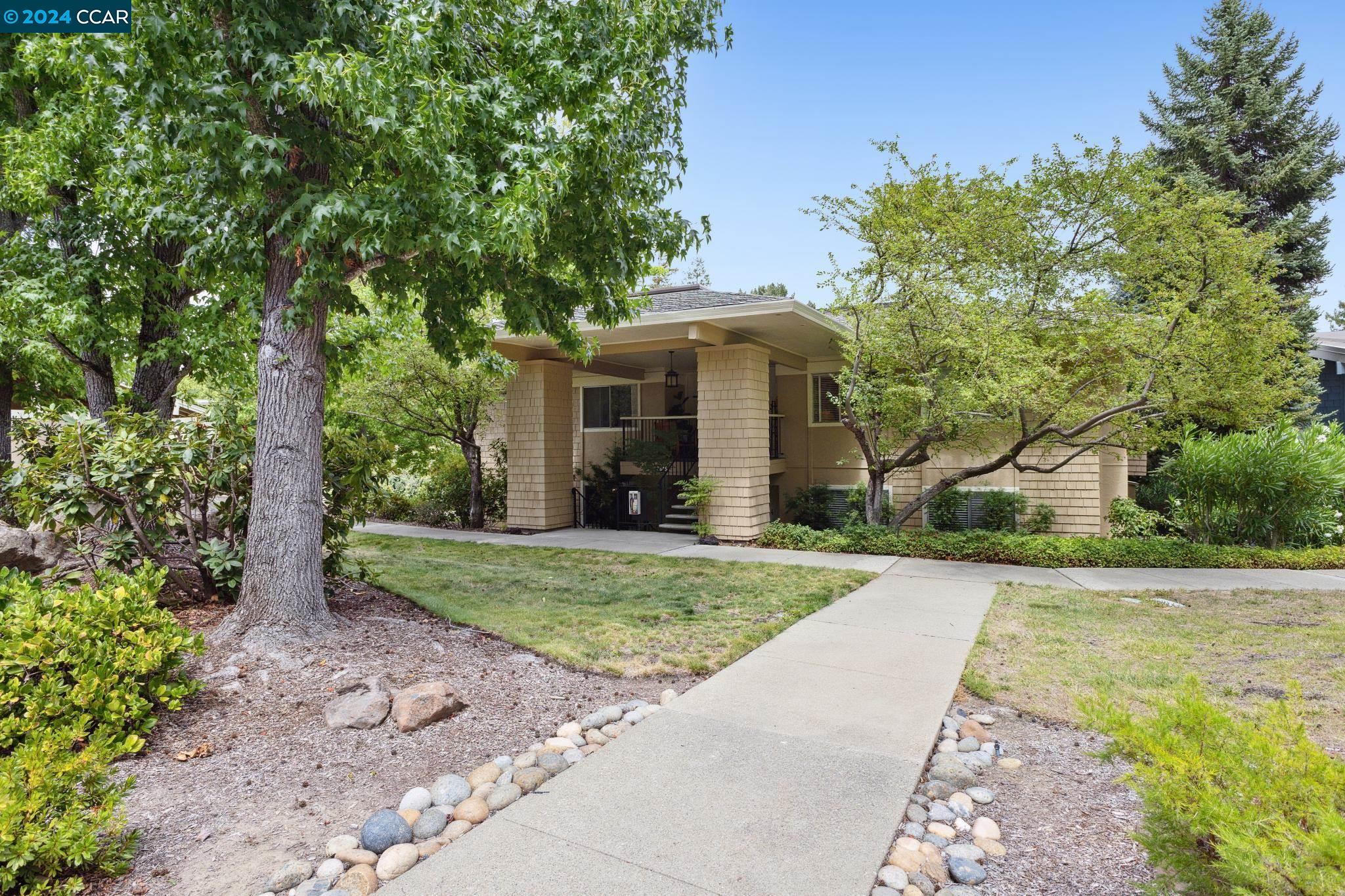 2645 Ptarmigan Dr # 2