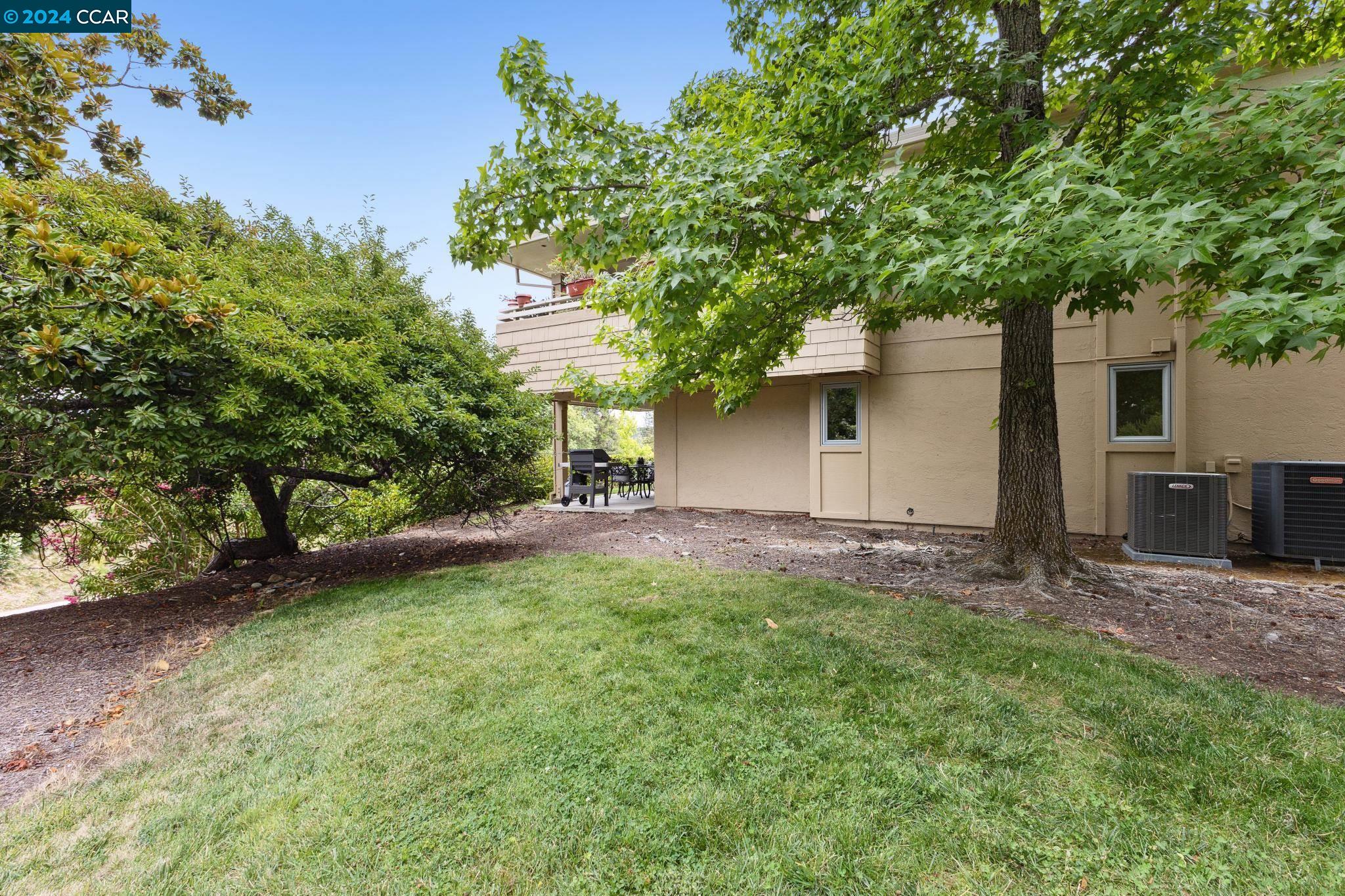 2645 Ptarmigan Dr # 2