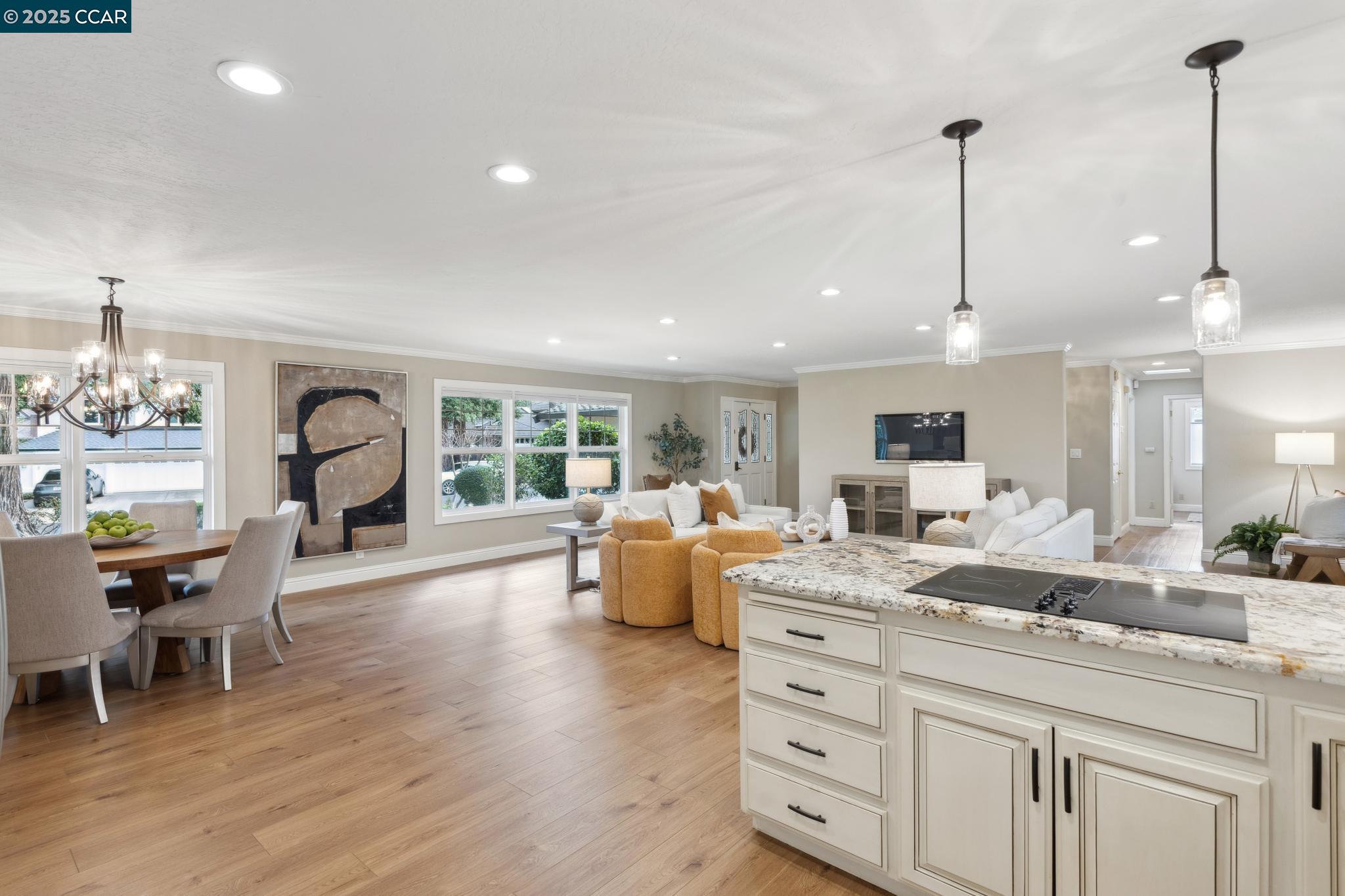 685 Las Barrancas Dr