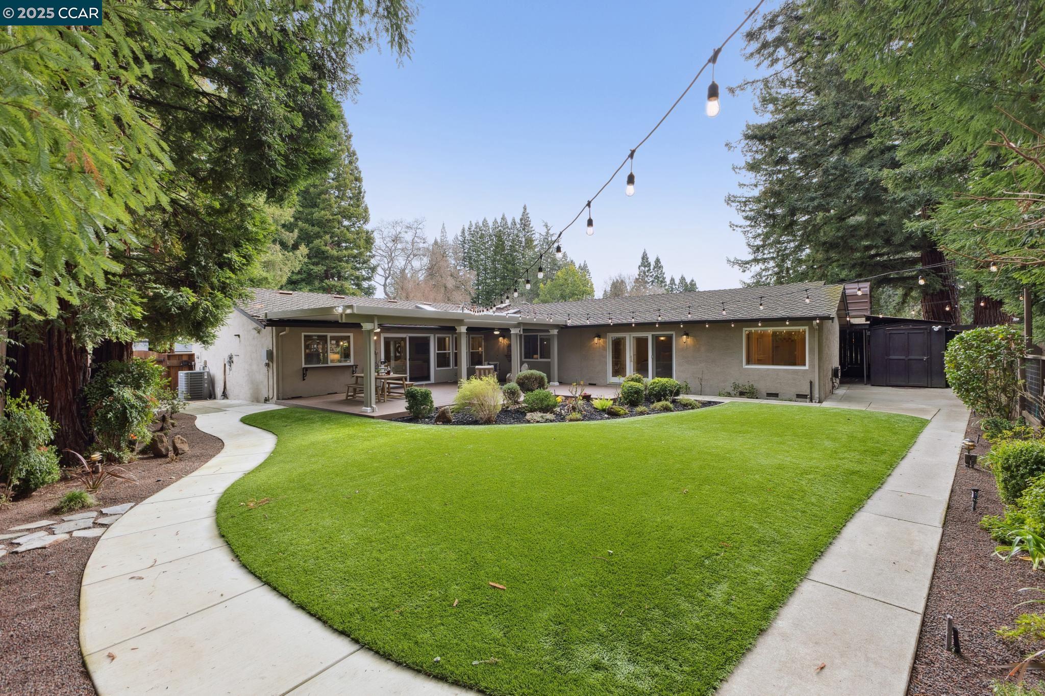 685 Las Barrancas Dr