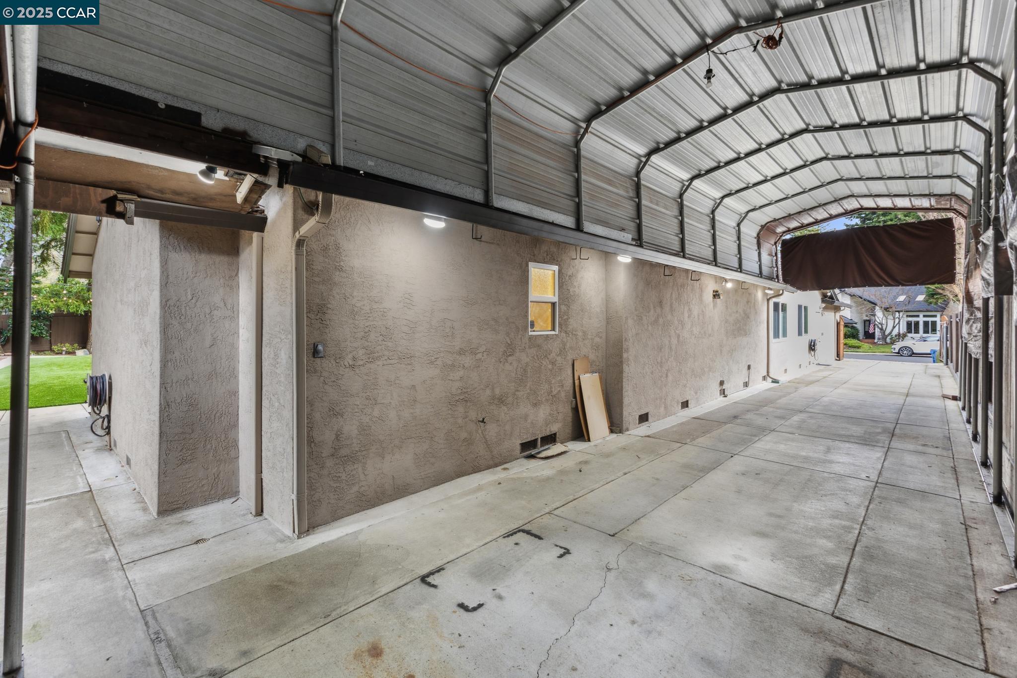 685 Las Barrancas Dr