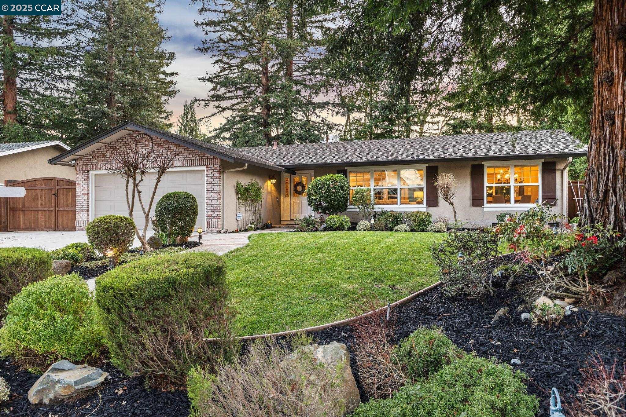 685 Las Barrancas Dr