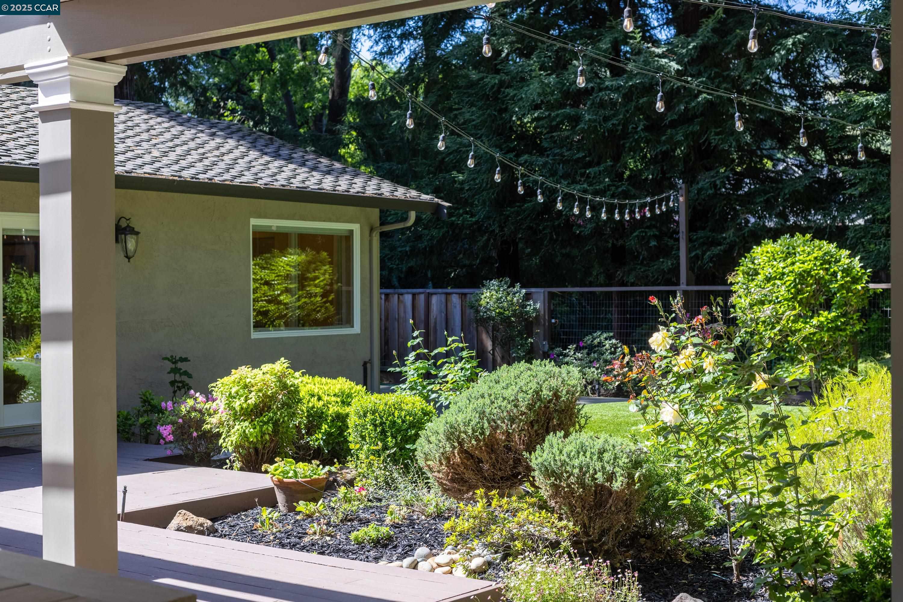 685 Las Barrancas Dr