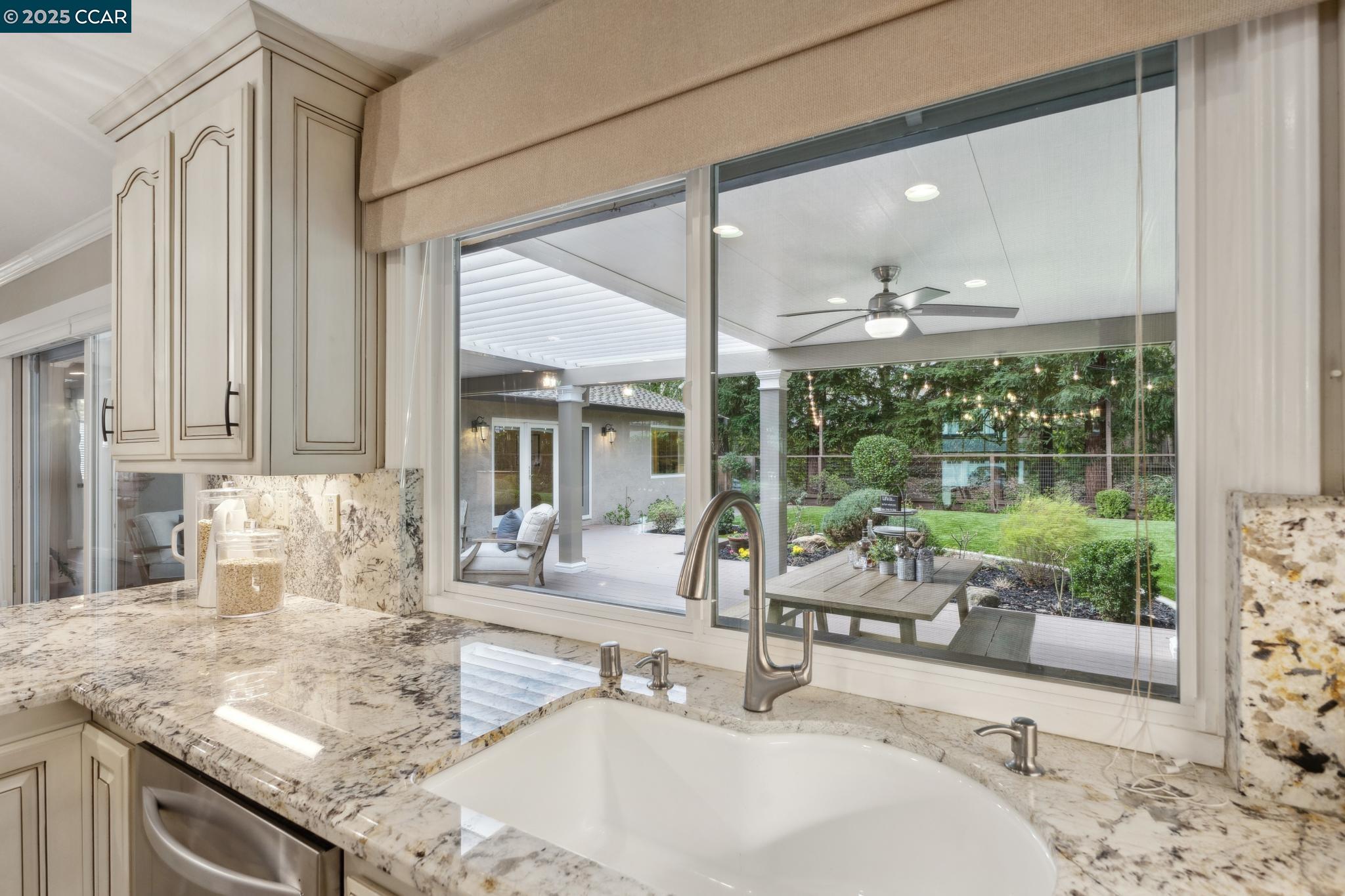 685 Las Barrancas Dr