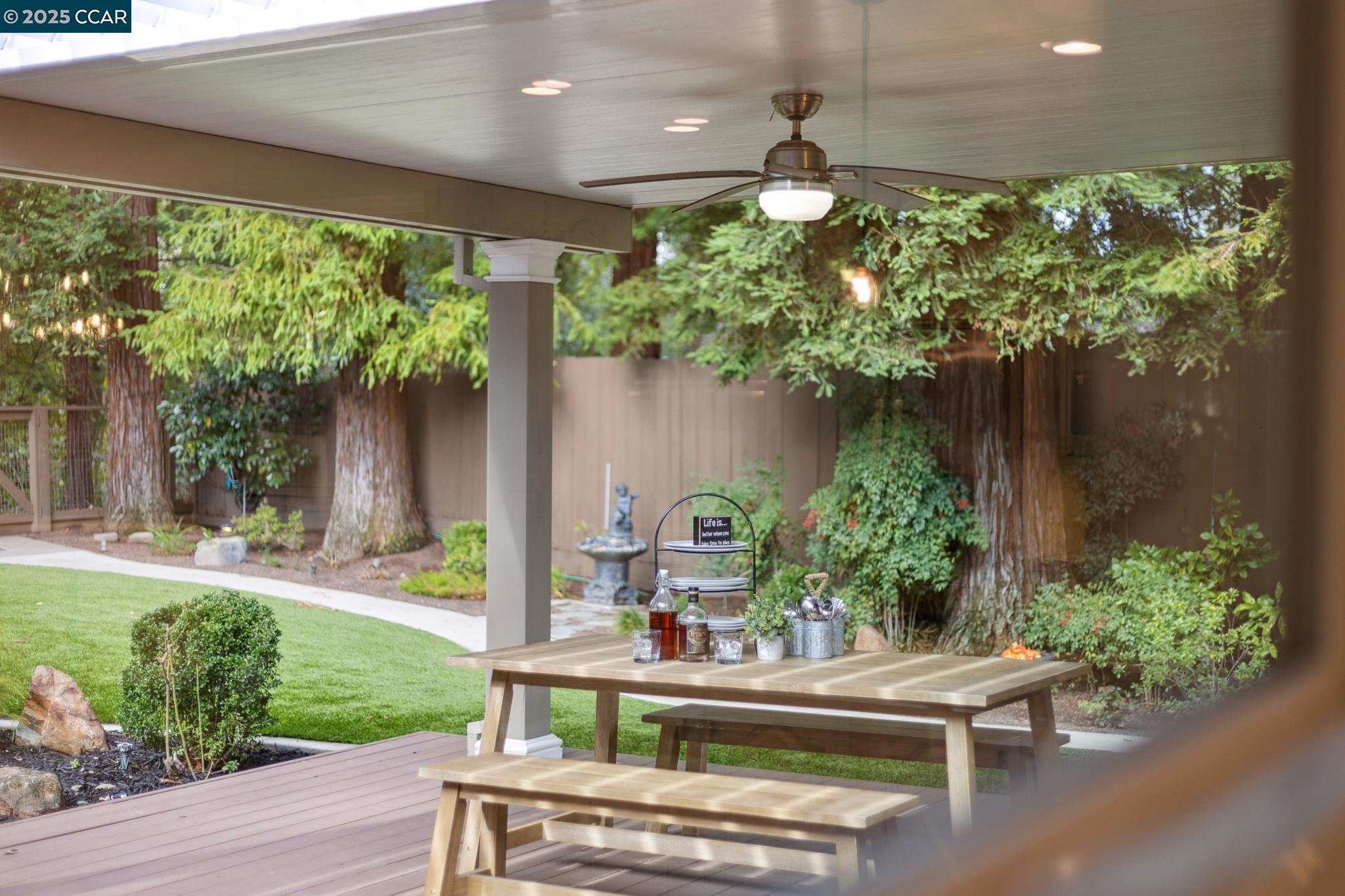 685 Las Barrancas Dr