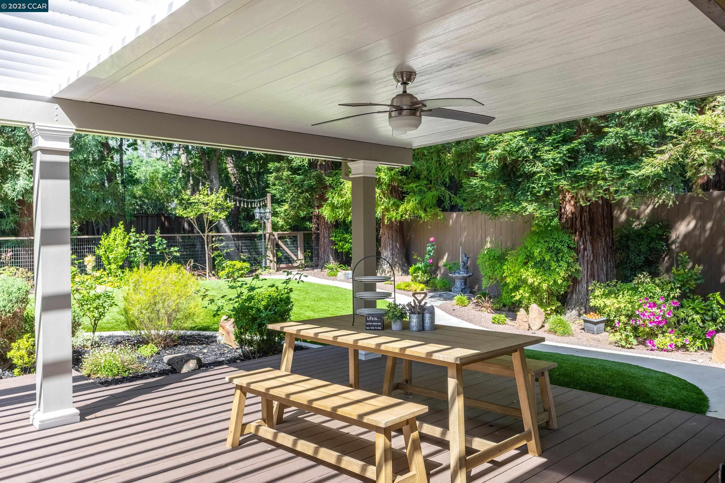 685 Las Barrancas Dr