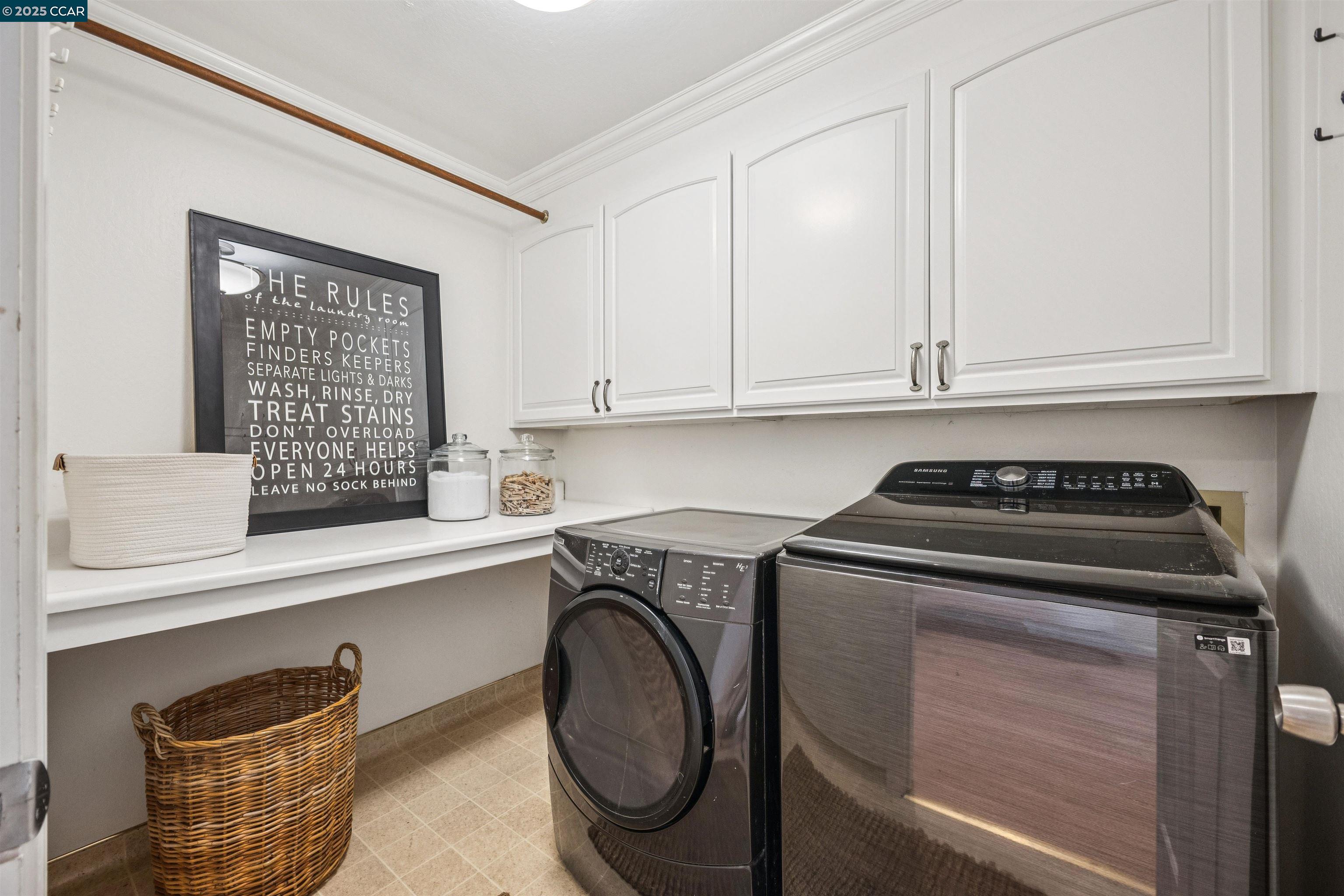 195 Whispering Trees Ln