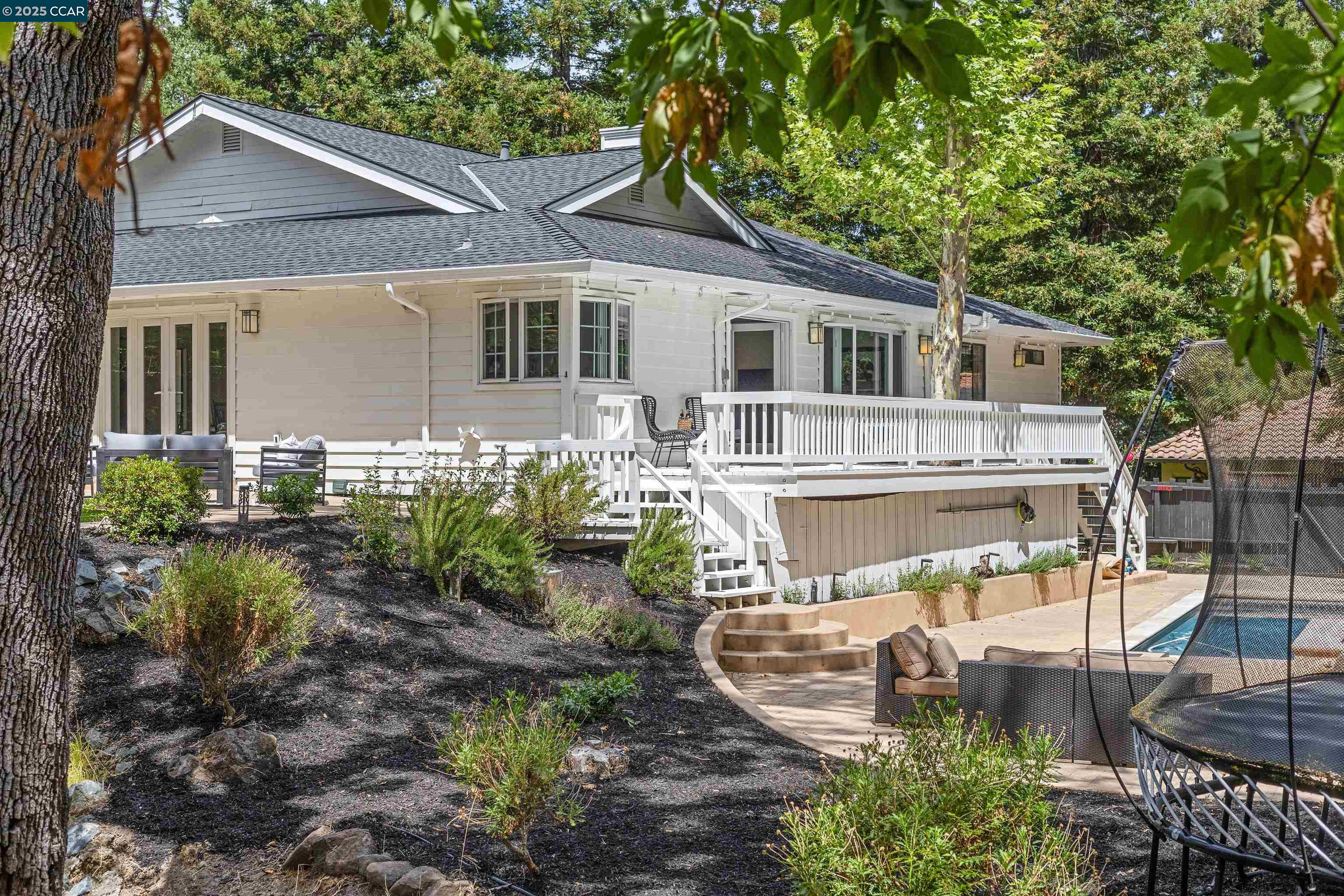 195 Whispering Trees Ln